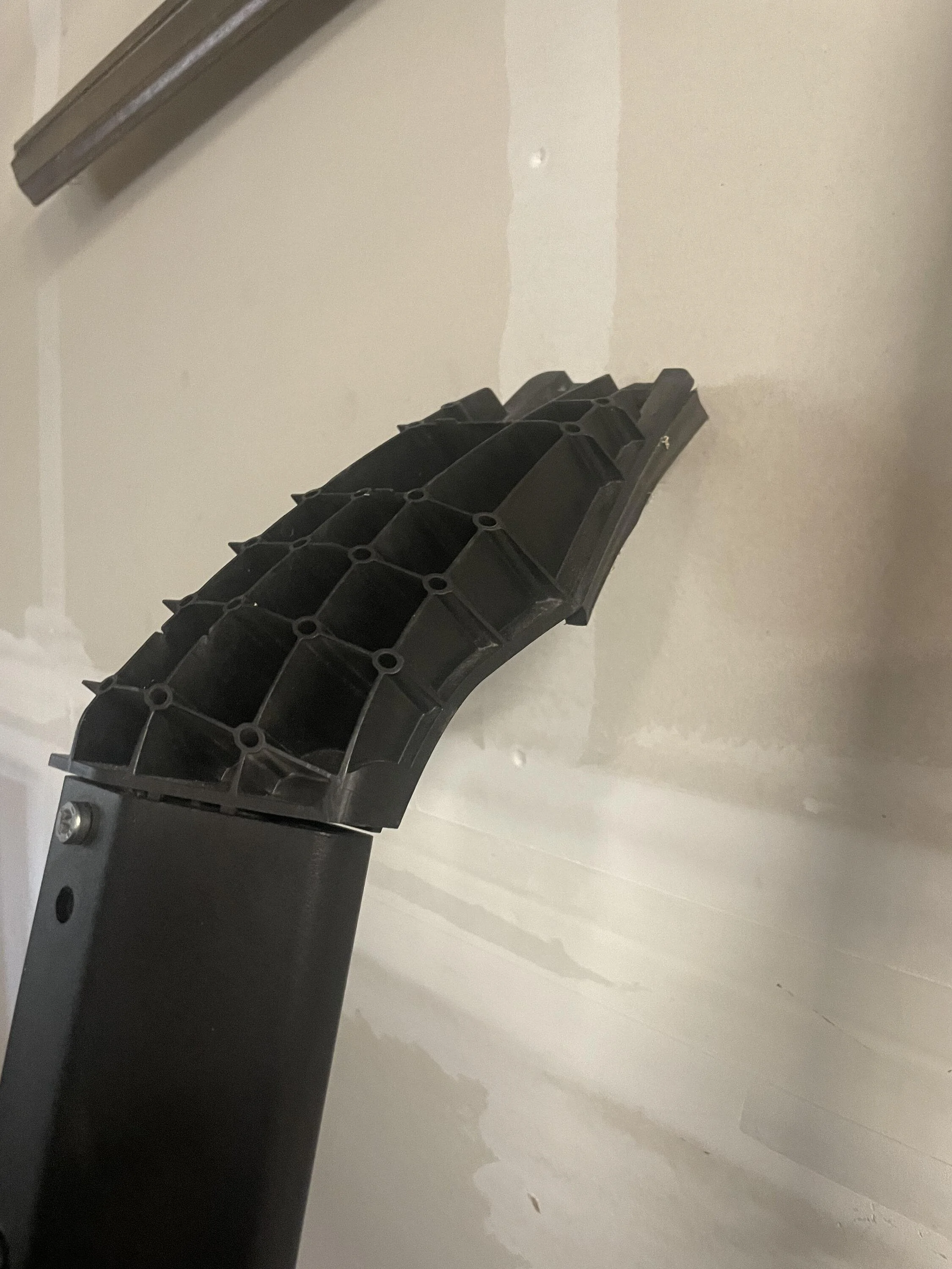 Ford Bronco Broken Roof Rack Connection Claw connection_piec