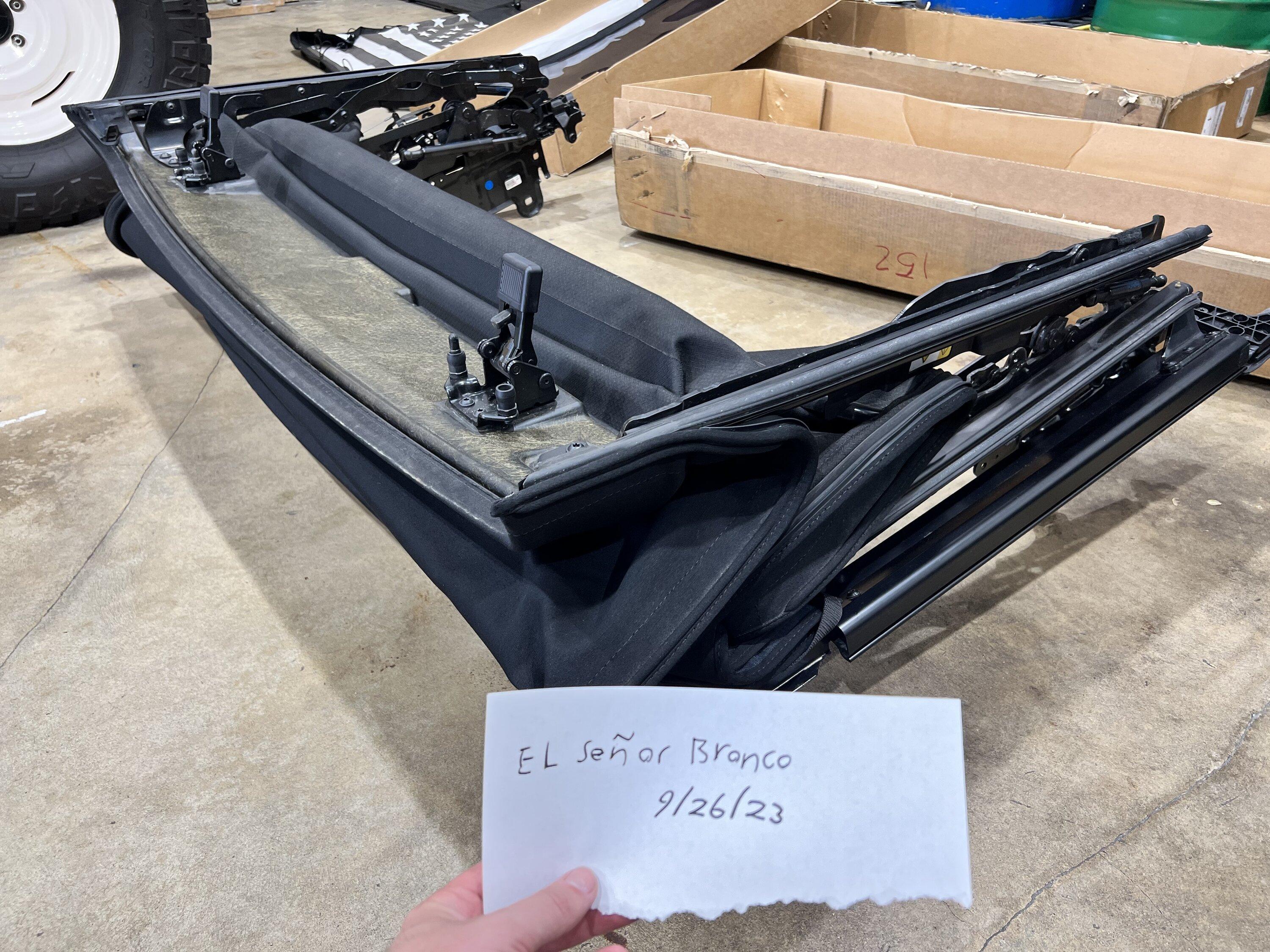 Ford Bronco WTS: OEM Soft Top IMG_0829