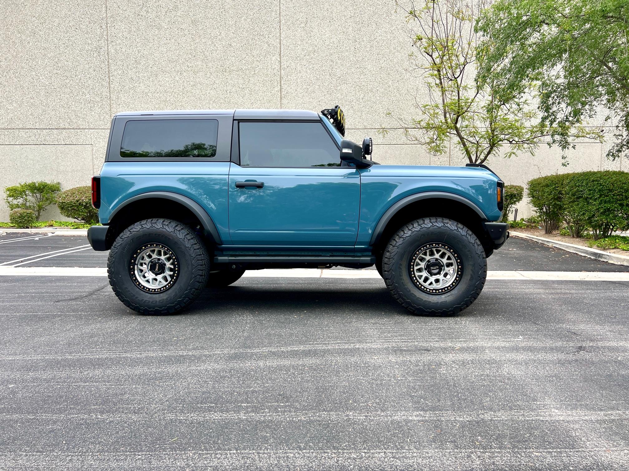Ford Bronco 2-Door OEM Running Boards ($250) IMG_0107