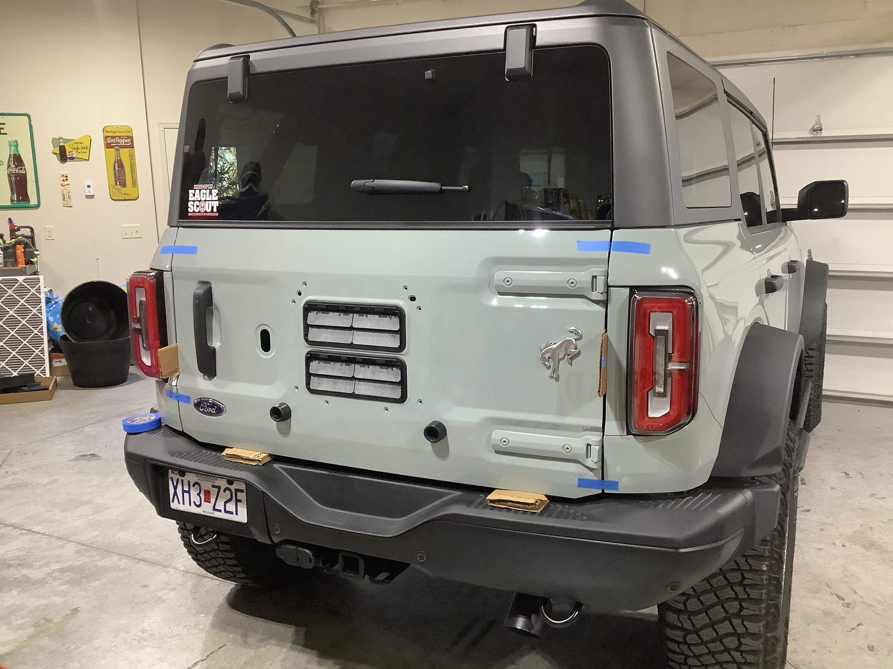 Ford Bronco Tailgate reinforcements-  Do they damage the paint? 40F88003-F458-4139-815C-66B98708E7E7