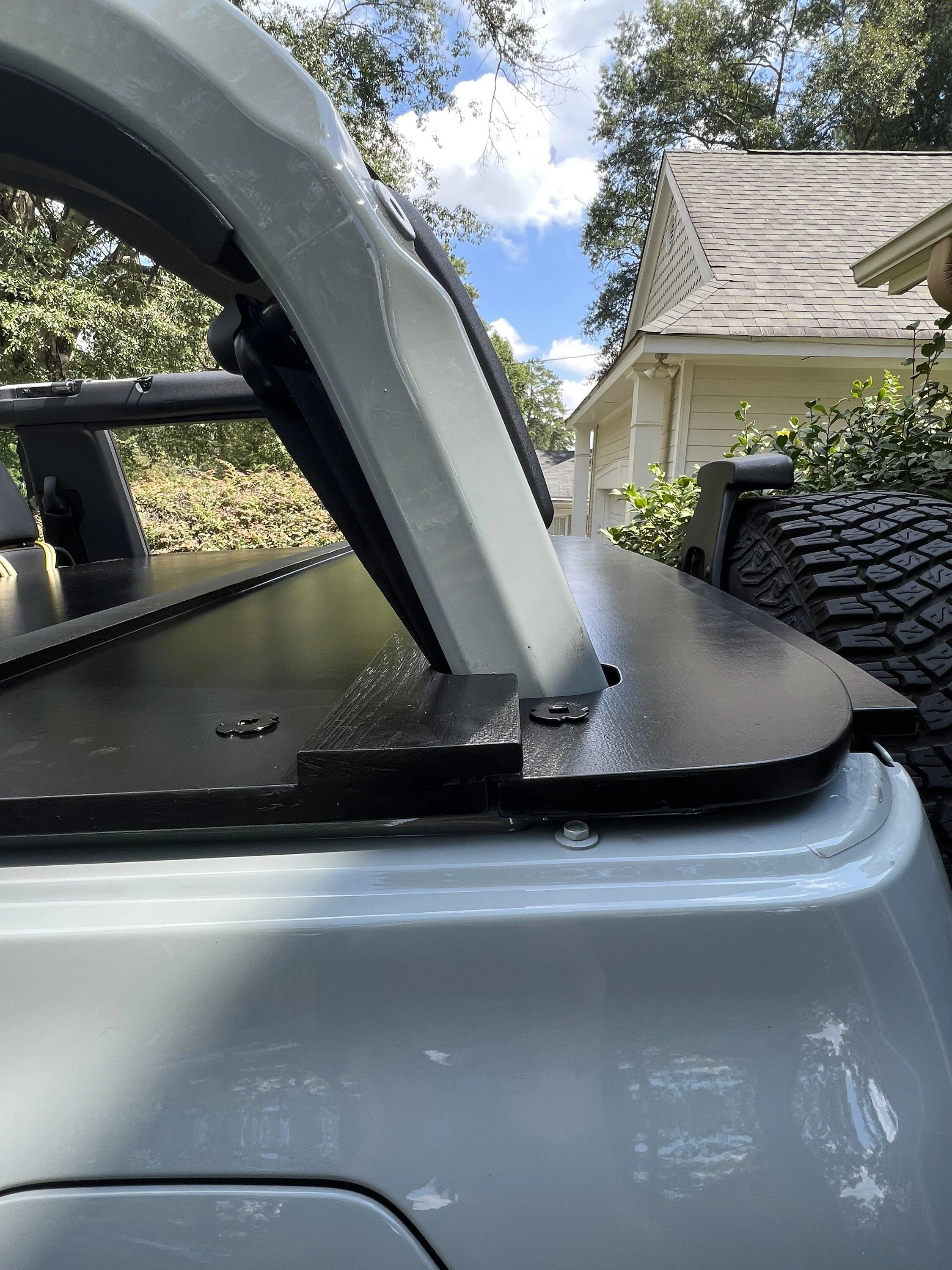 Ford Bronco DIY Tonneau Cover IMG_1894