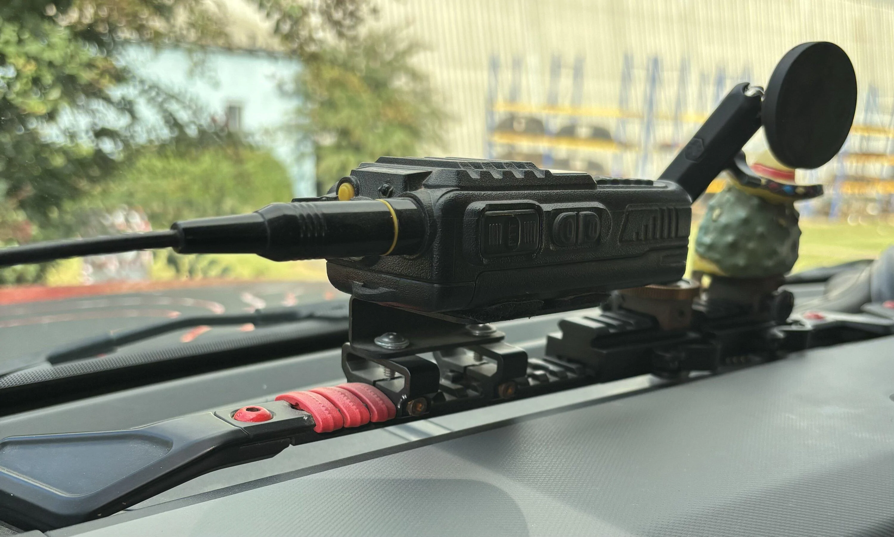 Ford Bronco Handheld GMRS - Temporary mounting solutions? IMG_0011