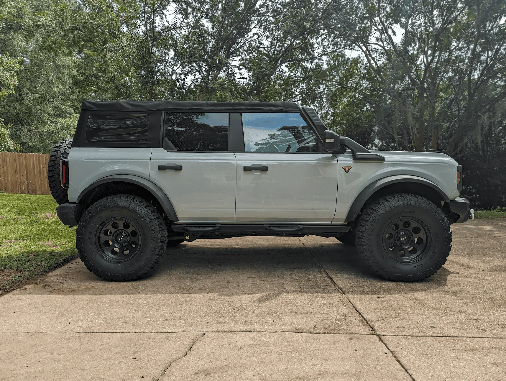Ford Bronco PandaPaul's Build Thread: Snorkel, 37's, Fox Coilovers, Icon UCA, Core4x4 Arms/Trac Bar, DV8 Bumper, Smittybilt Winch 1695934754930