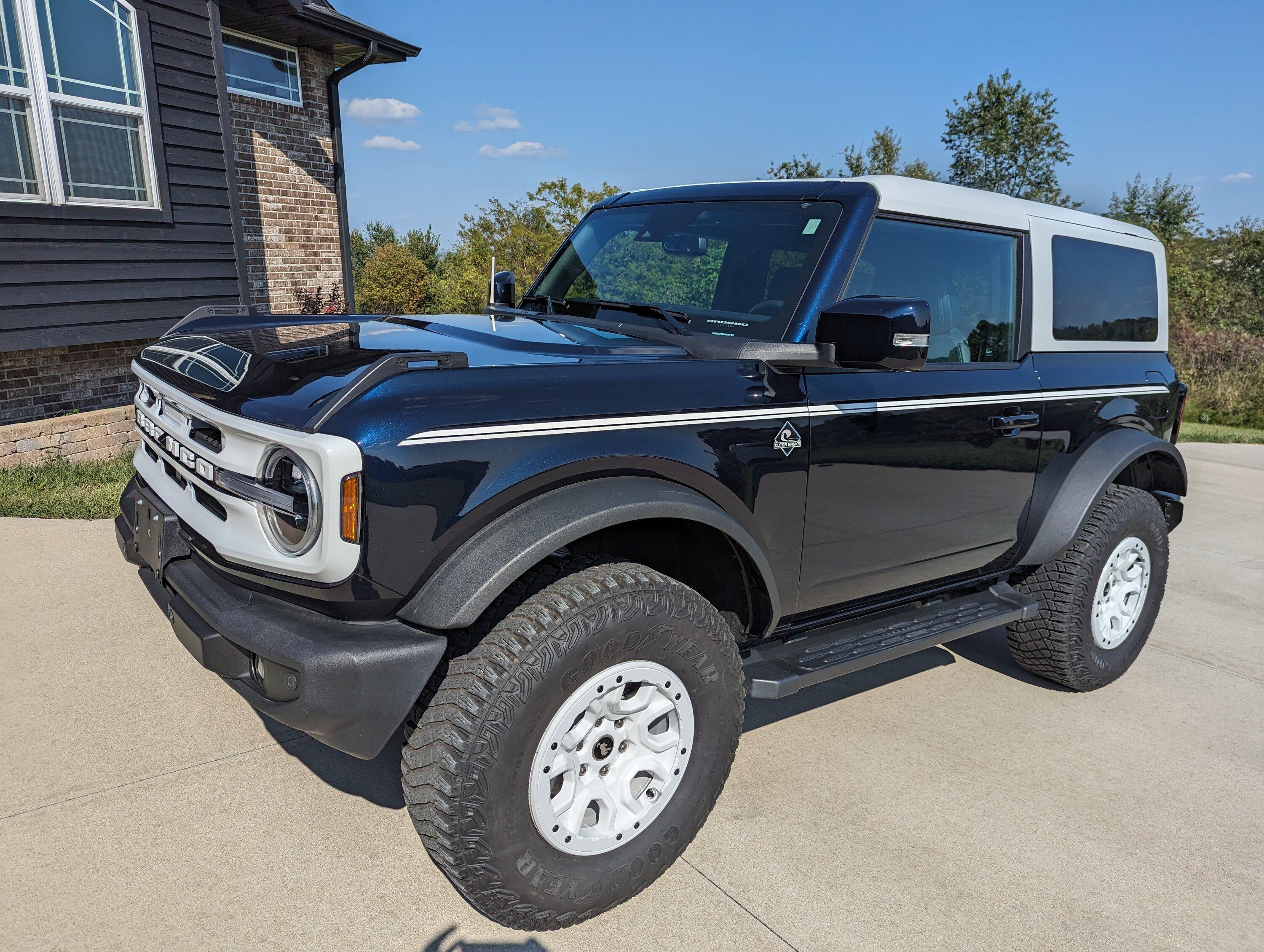 Ford Bronco Wife's Heritage Inspired Urban Assault Vehicle aka Pavement Princess PXL_20230928_201128792