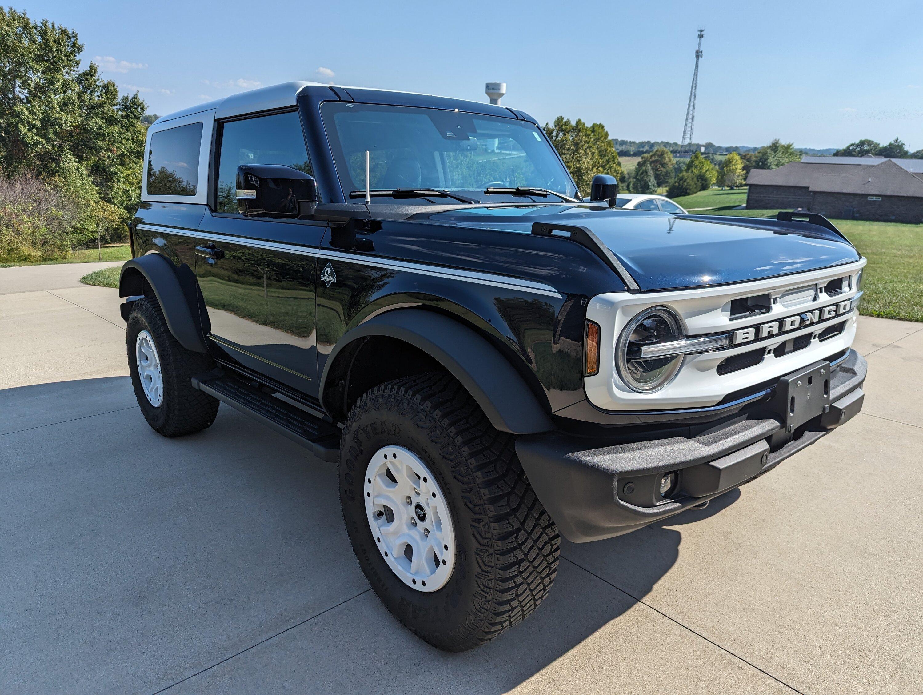 Ford Bronco Wife's Heritage Inspired Urban Assault Vehicle aka Pavement Princess PXL_20230928_201157968