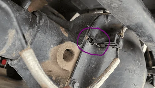 Ford Bronco Differential Cover Solution to Brake Line Support 1696018282121