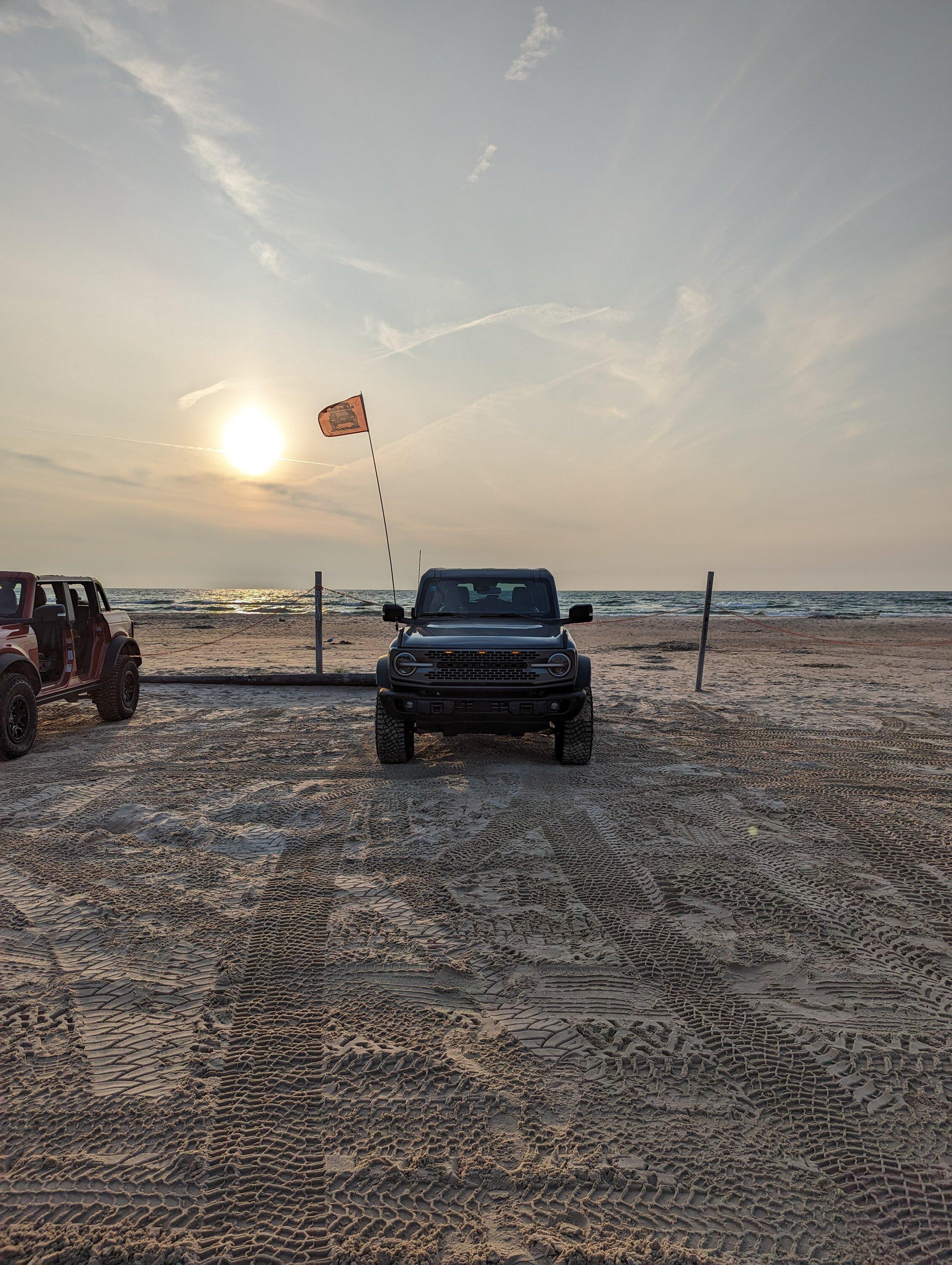 Ford Bronco Mounting those "Dune Flags"? PXL_20230805_000957094