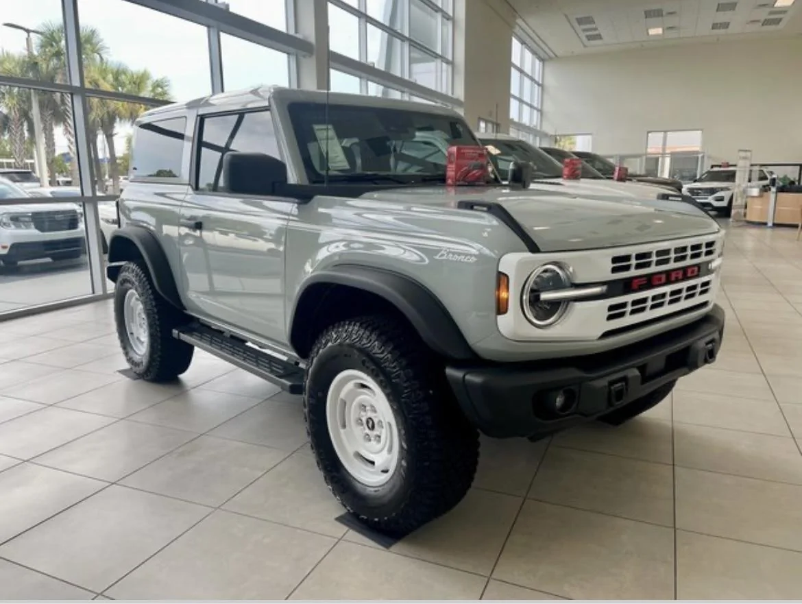 Ford Bronco HERITAGE EDITION Bronco Club IMG_6869