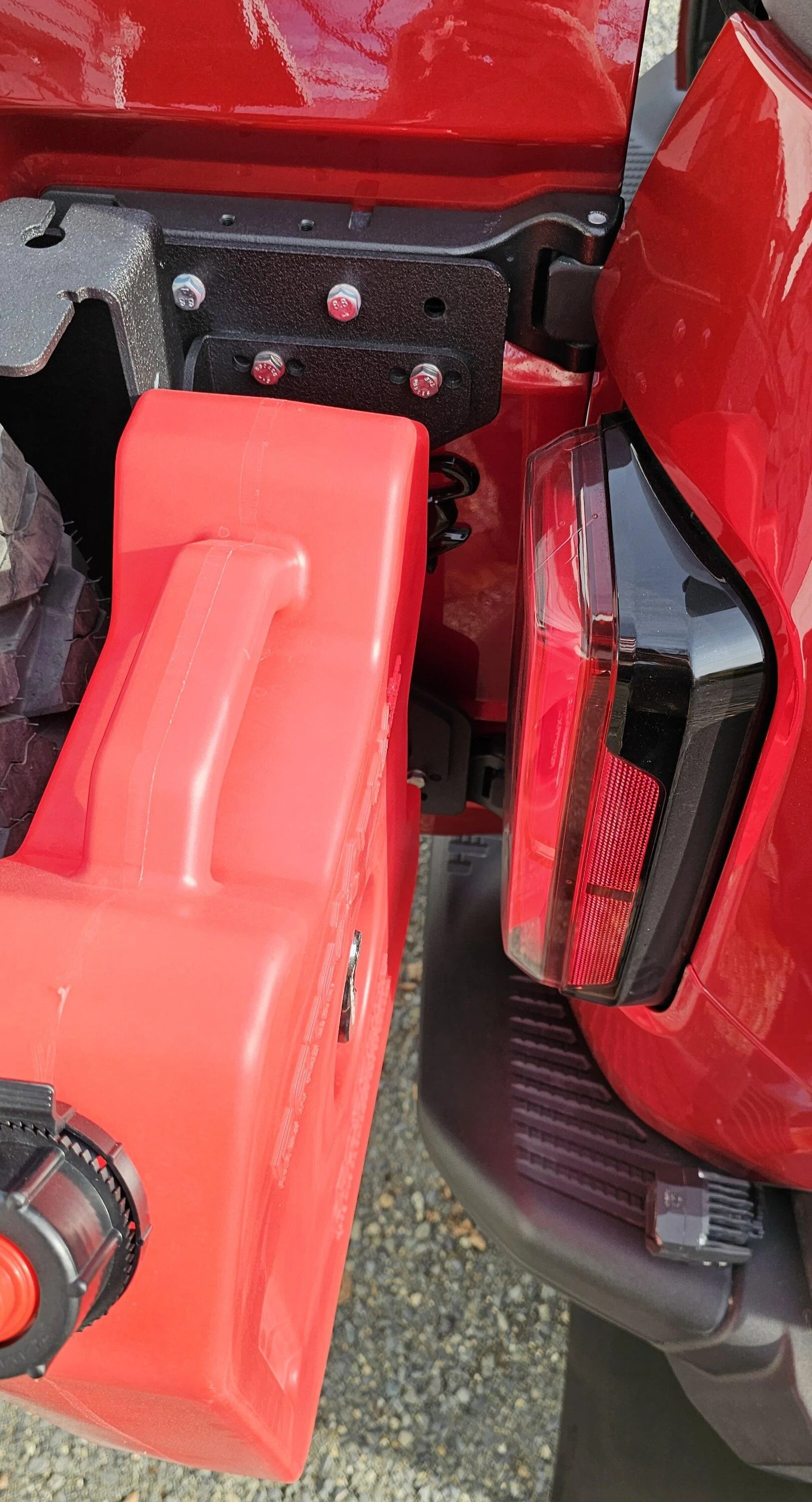 Ford Bronco Hammer Built - Built to Hammer On: Modular Tailgate Reinforcement System 20231004_142742