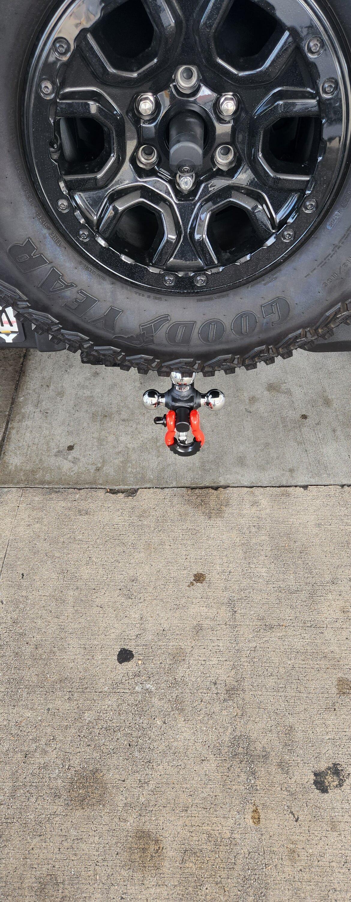 Ford Bronco Just put this shackle on 20231005_100952
