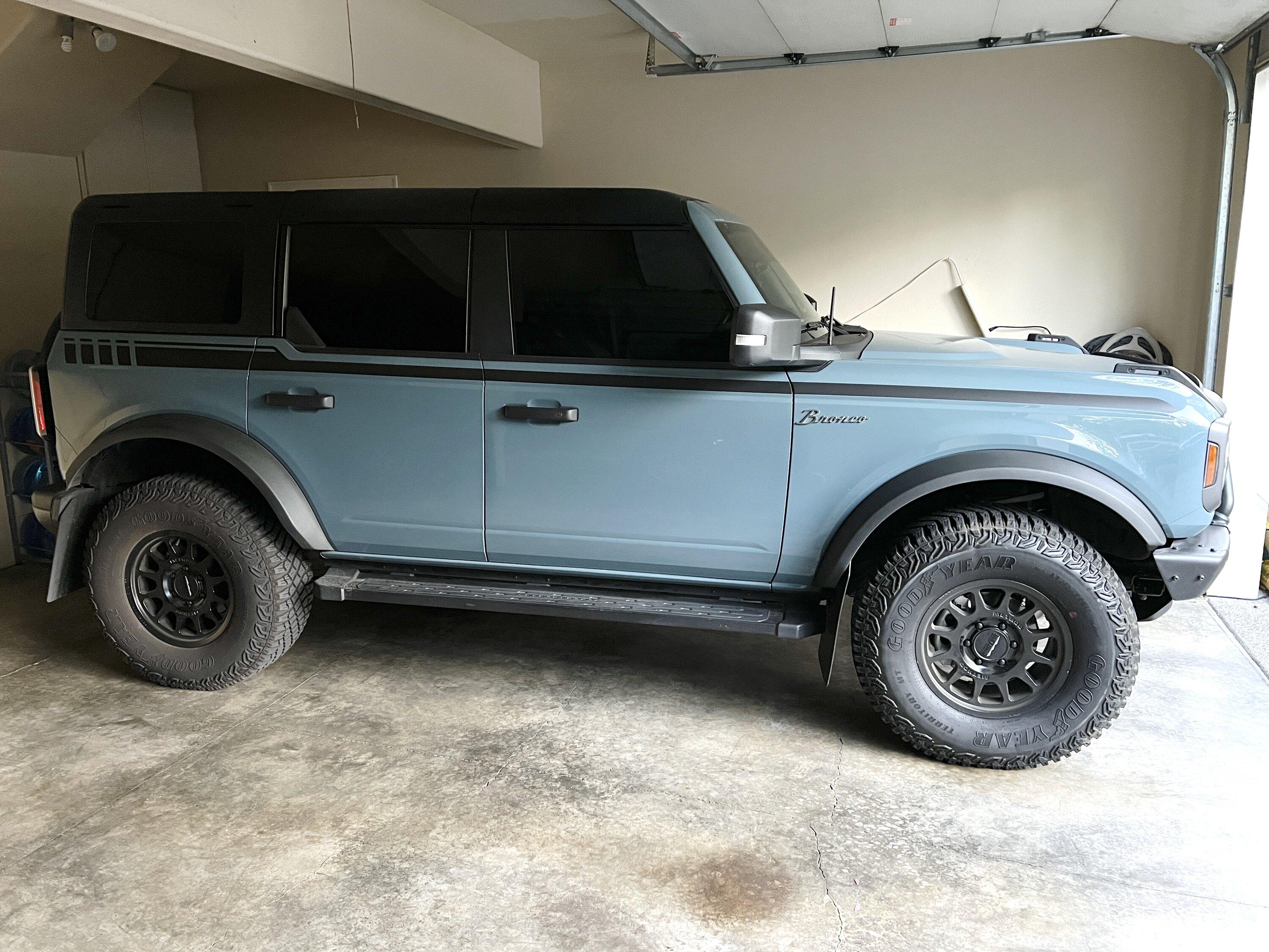 Ford Bronco ADV Production Modular Hardtop! IMG_5443