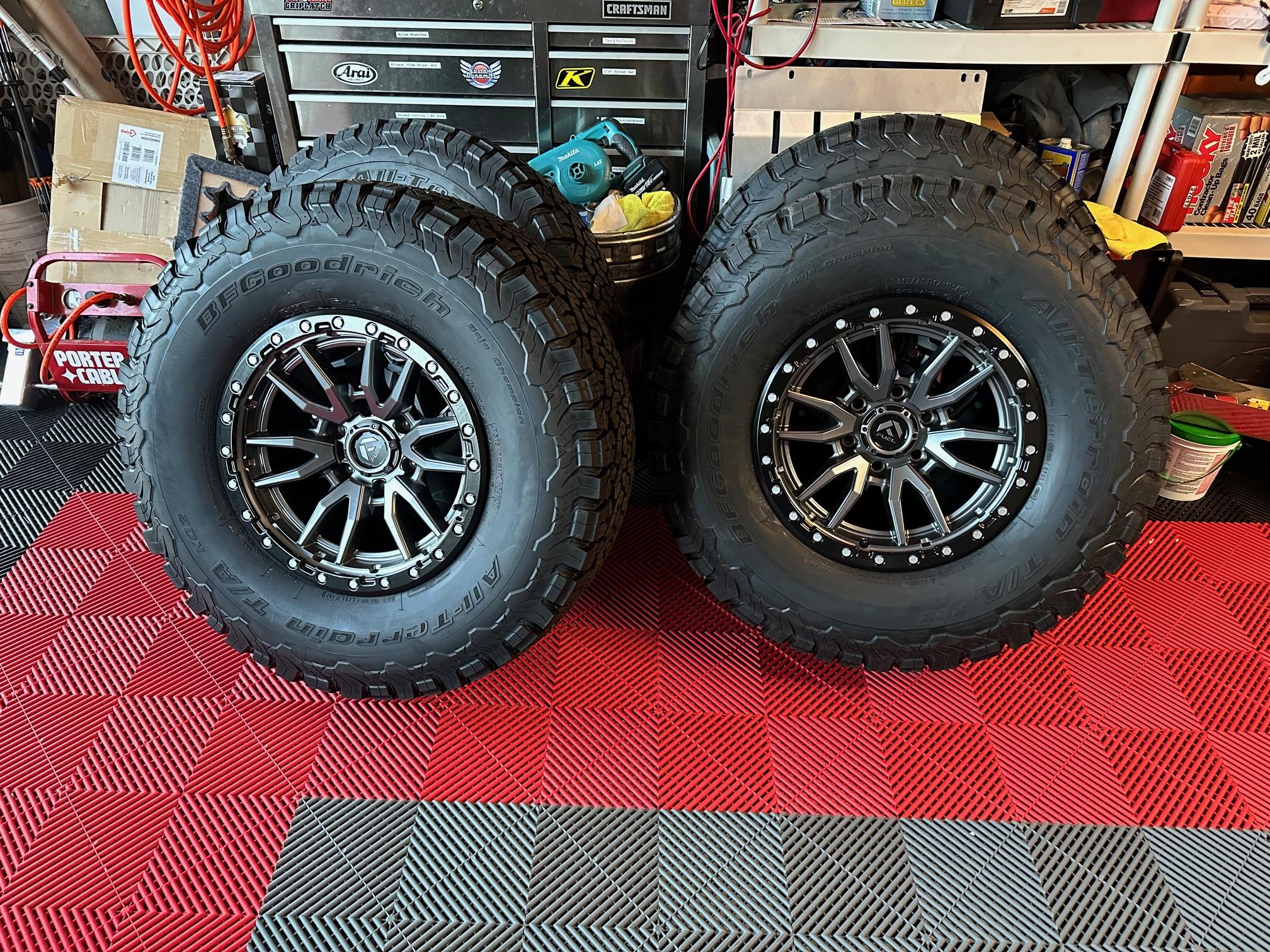Ford Bronco Show us your installed wheel / tire upgrades here! (Pics) IMG_4801