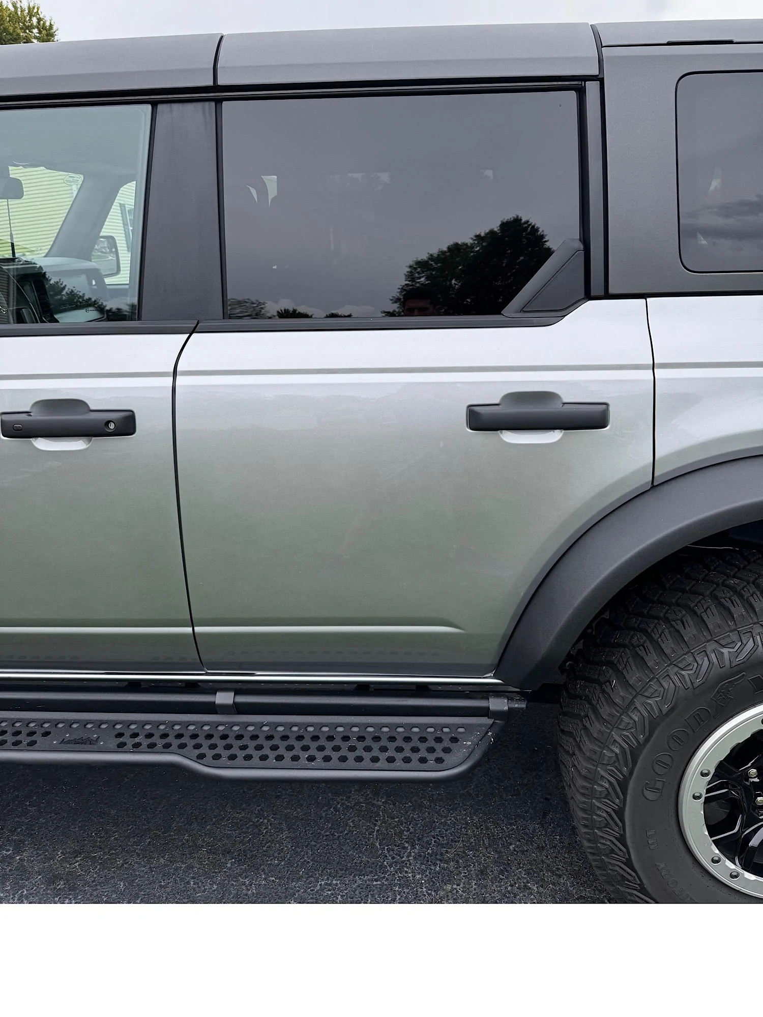 Ford Bronco Anyone adjusted door gaps themselves? IMG_0093