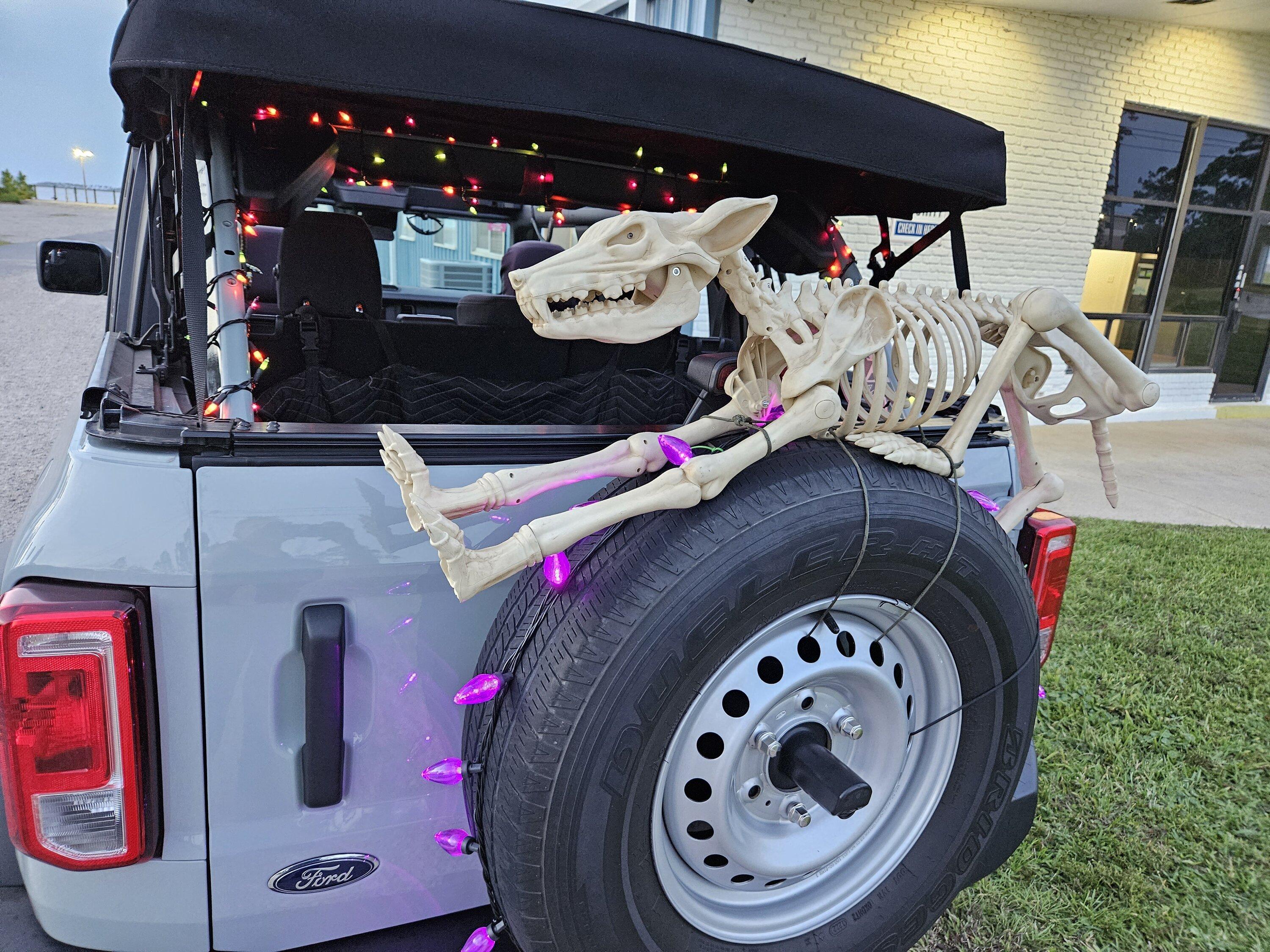 Ford Bronco Post Your Halloween Broncos! 20231005_182621