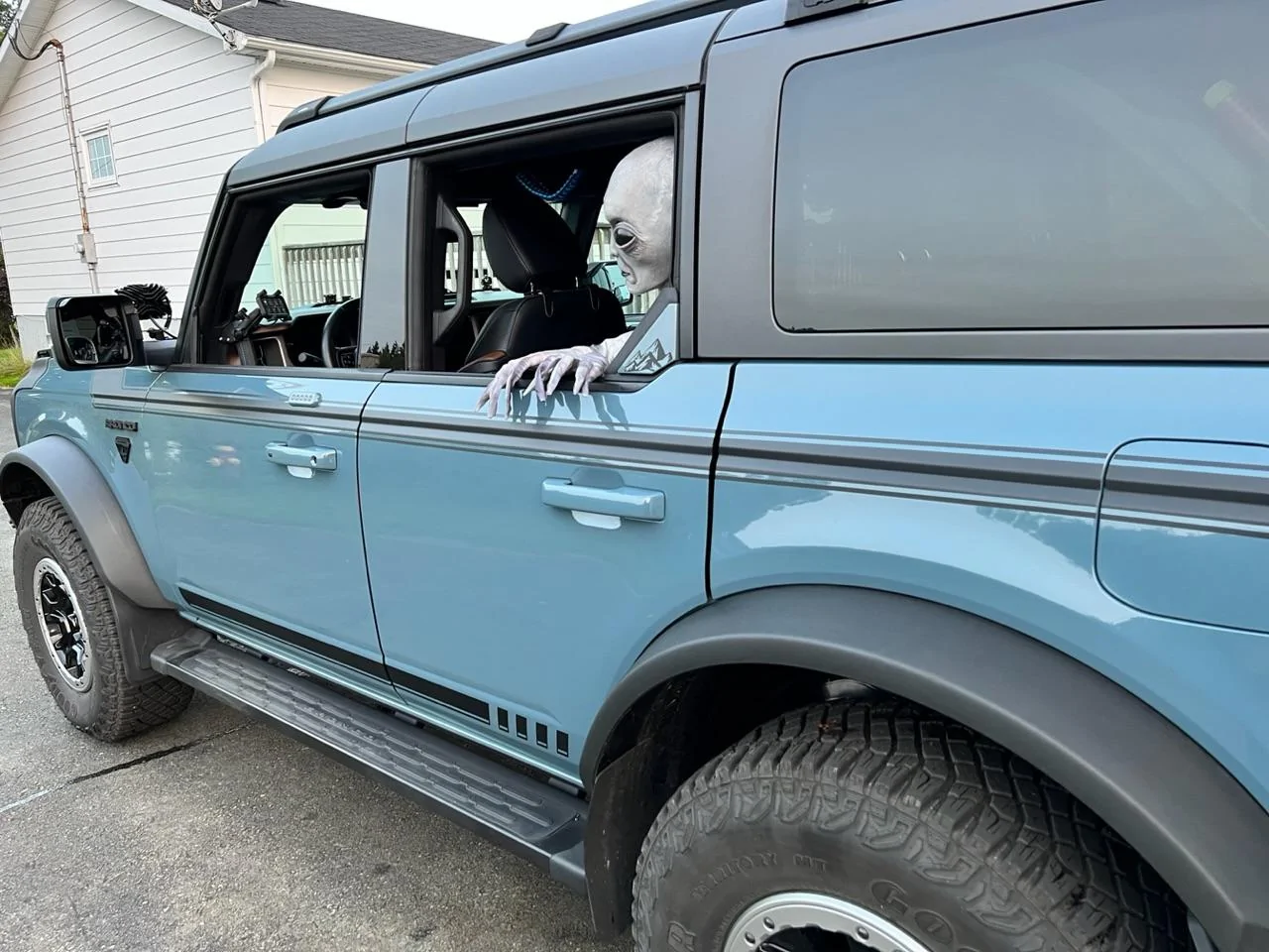 Ford Bronco Post Your Halloween Broncos! IMG_0947
