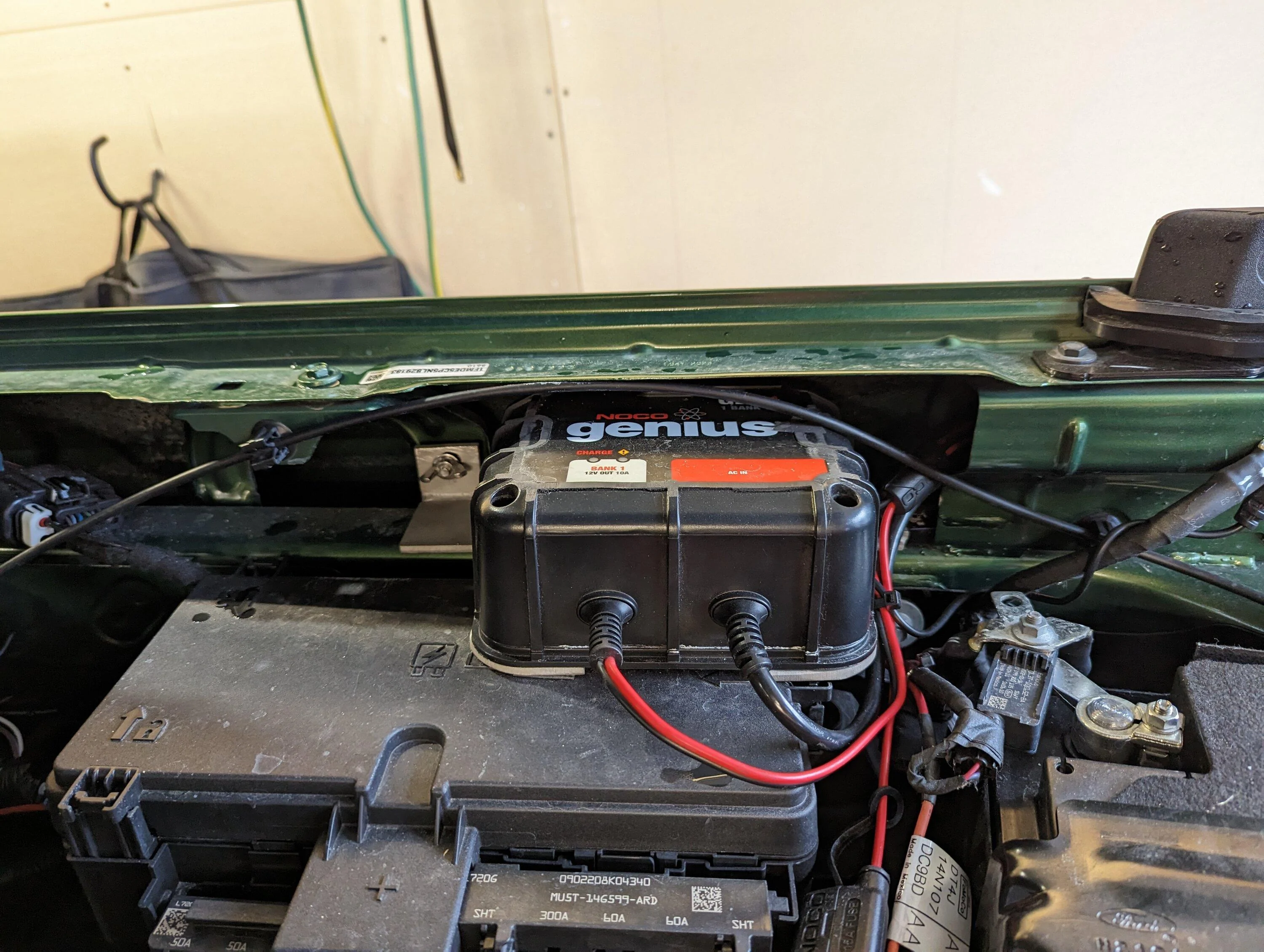 Ford Bronco Battery Maintainer/Tender and Battery Management System. PXL_20230316_222020169