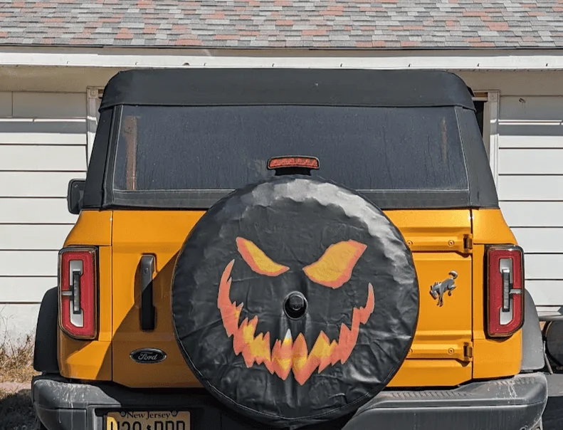 Ford Bronco Post Your Halloween Broncos! 1696873610386