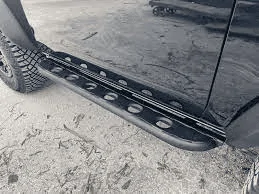 Ford Bronco Frame vs body mount slider steps? 1696879195780