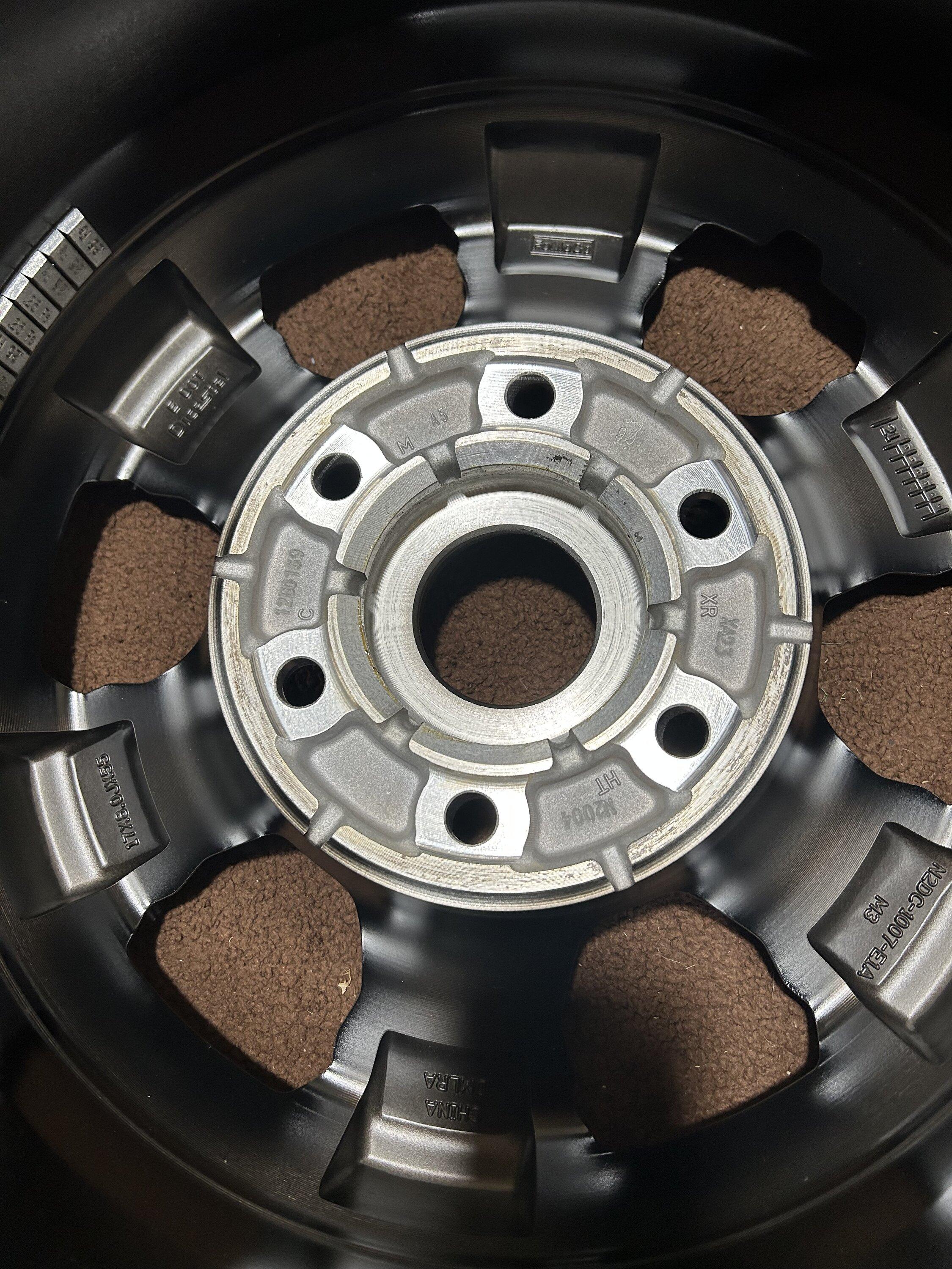 Ford Bronco Badlands Optional Bead lock wheel picture IMG_5922