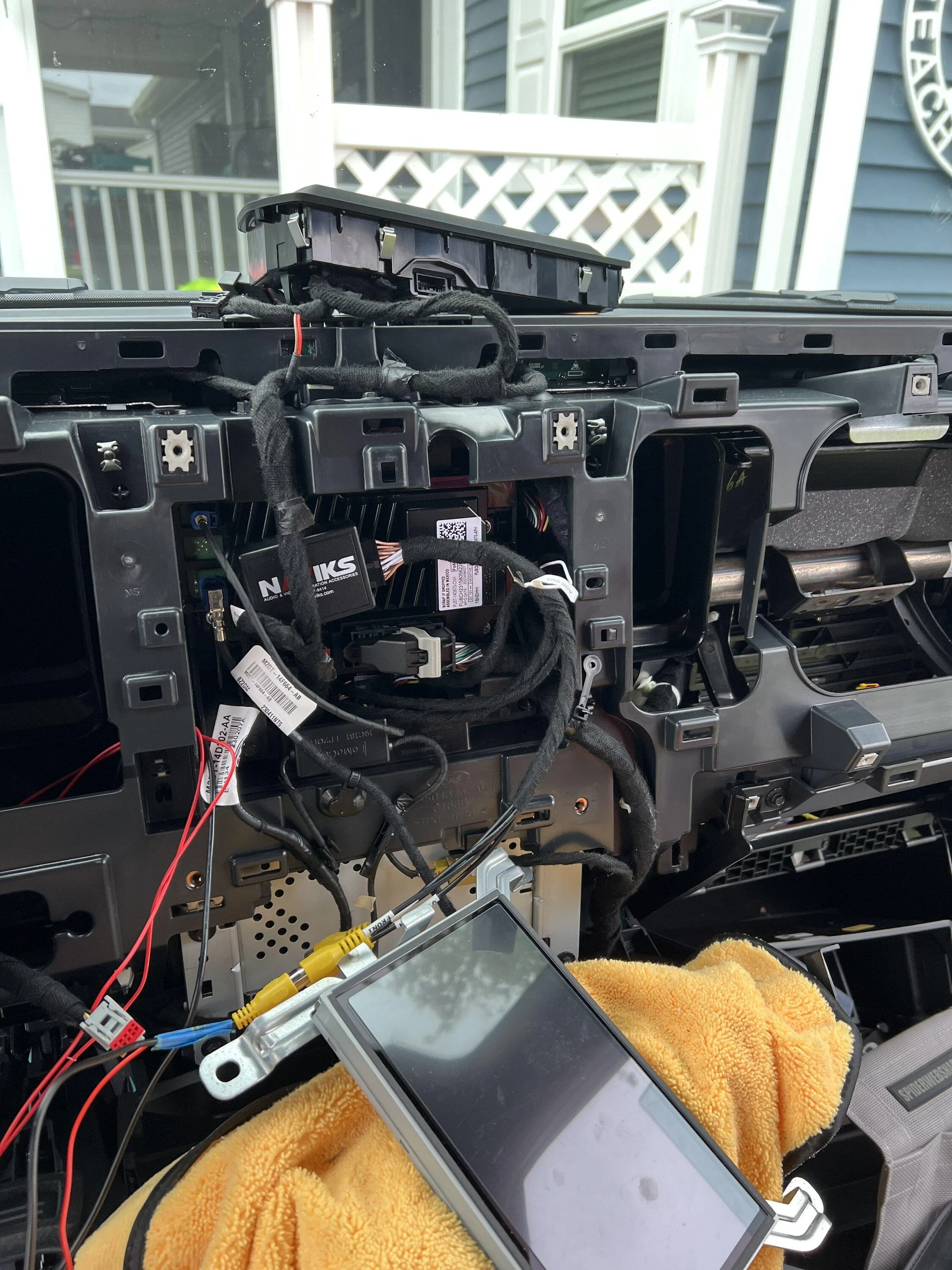 Ford Bronco Added front + side cameras using NAViKS IMG_1937