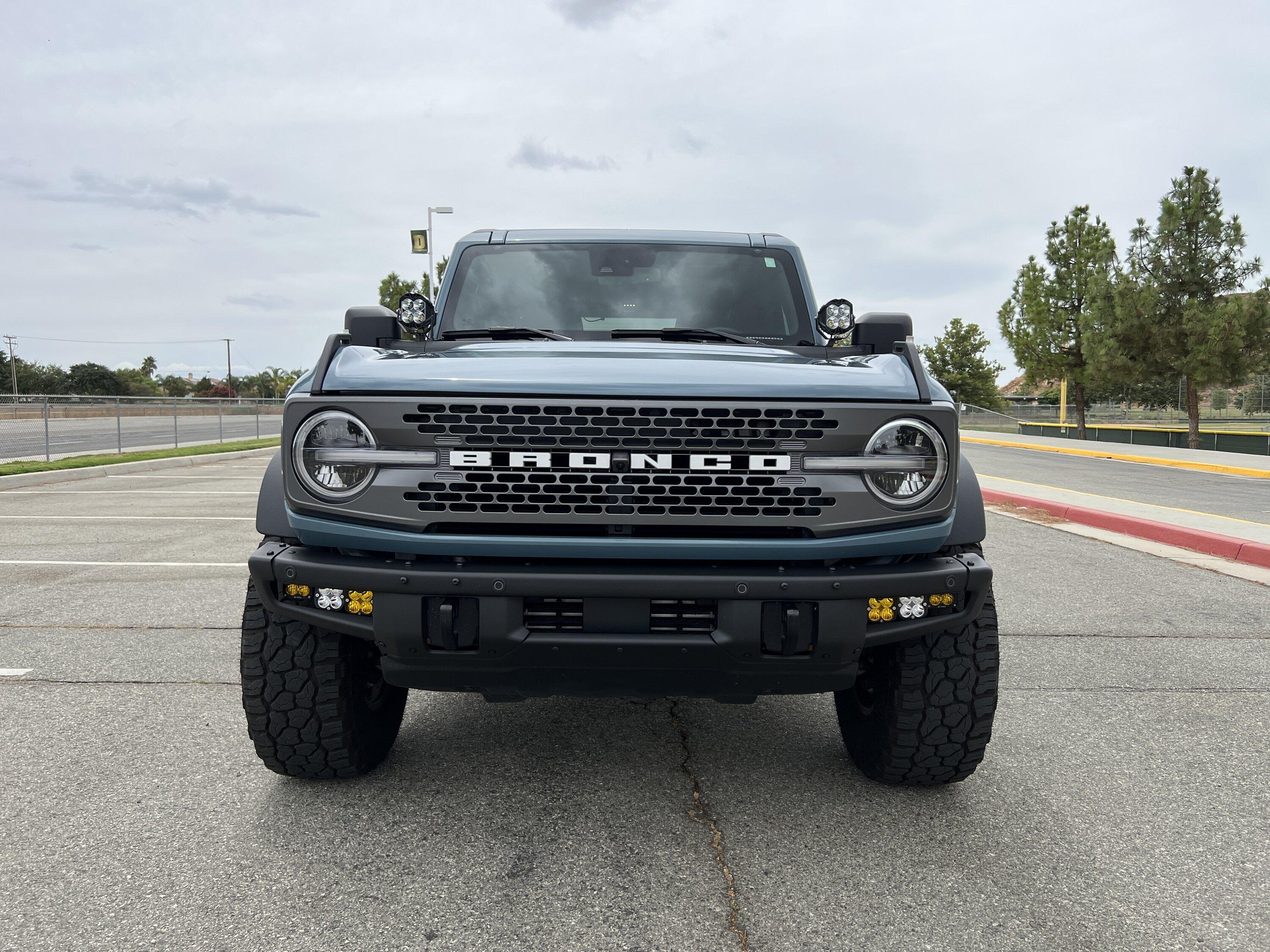 Ford Bronco FS: OEM Badlands Grill $350 IMG_4568