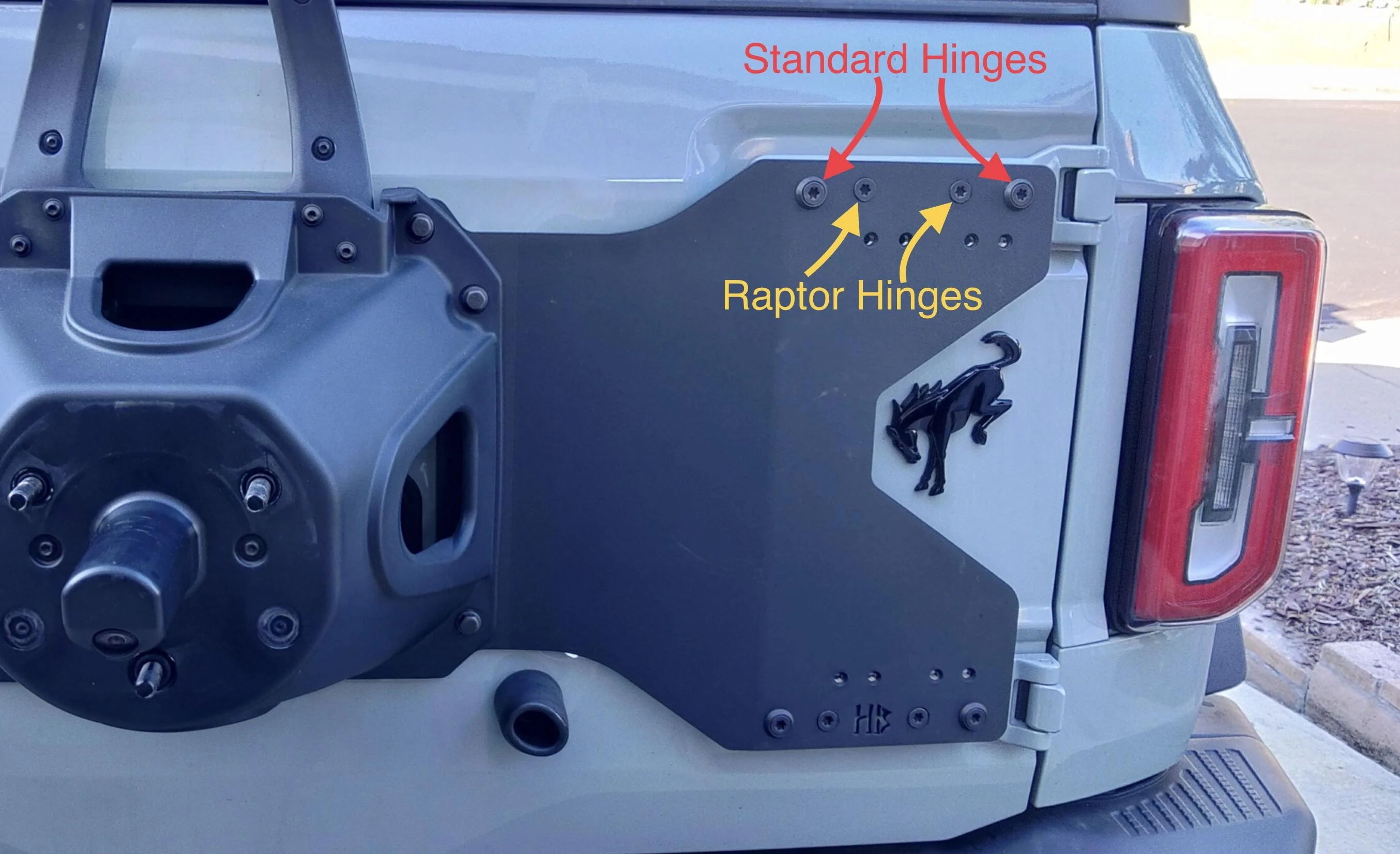 Ford Bronco Raptor Tailgate Hinges installed with Hammerbilt Bracket IMG_3707