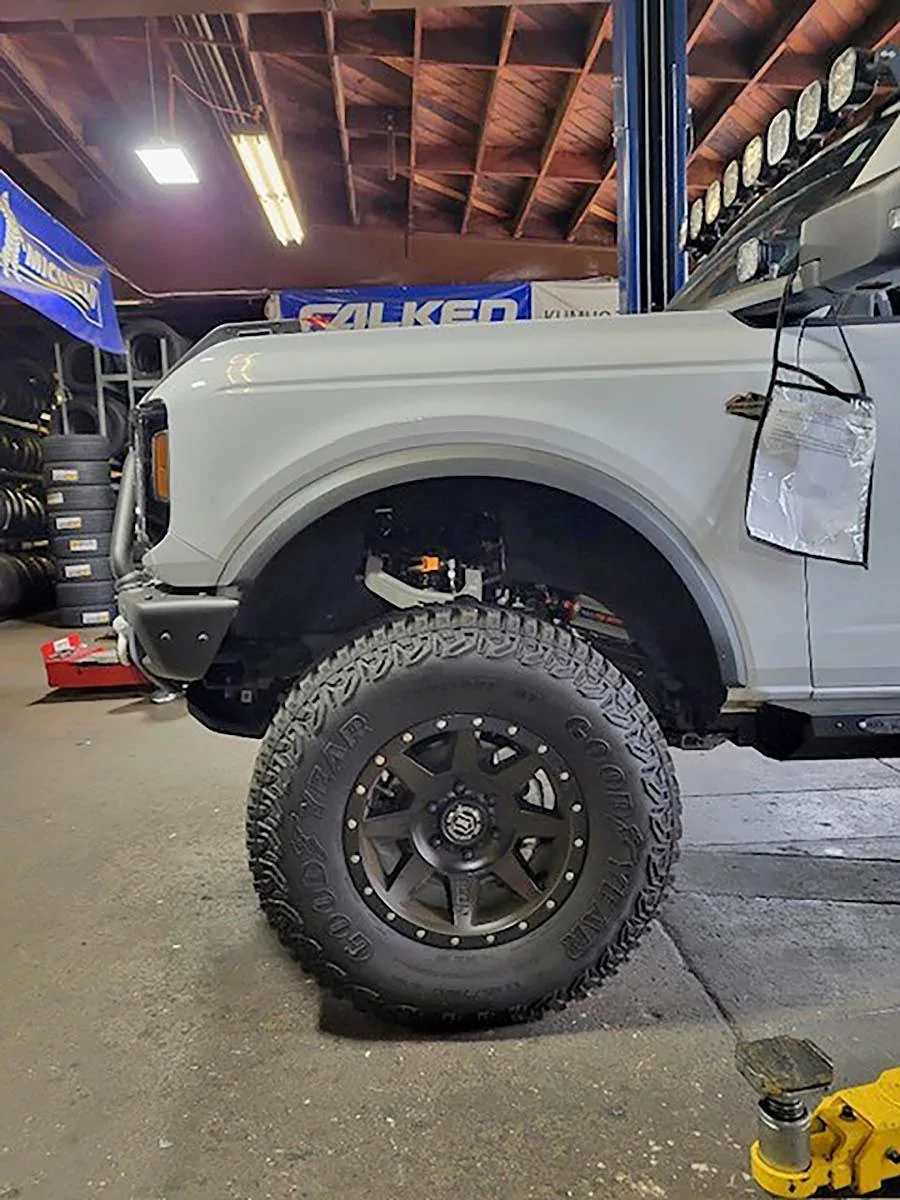 Ford Bronco 2023 Wildtrak build - FOX FACTORY RACE SERIES 3.0 COIL-OVER RESERVOIR SHOCK fox