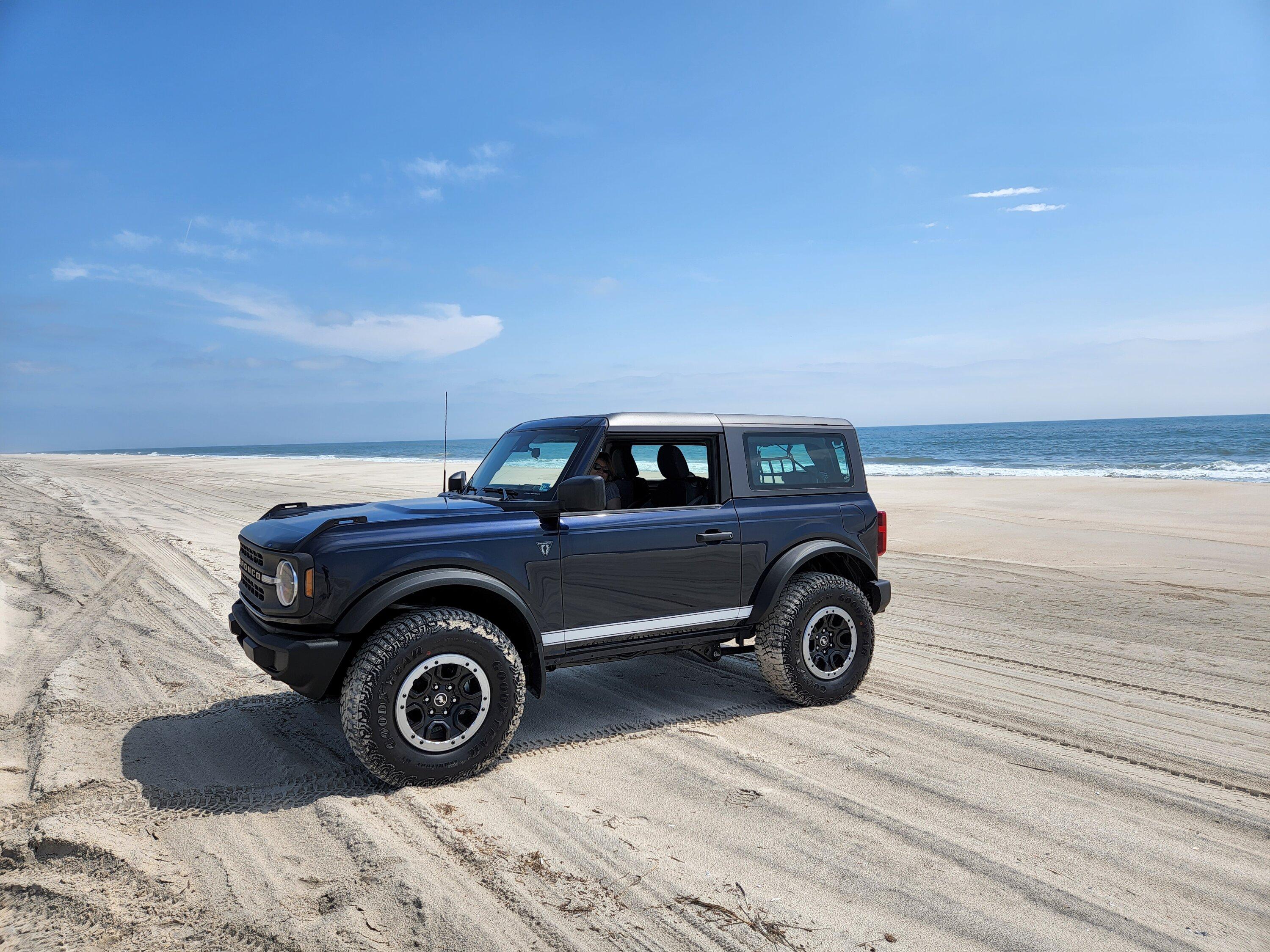 Ford Bronco New Product Release: IAG Boss Style Vinyl Side Stripe Kit 20220502_113008