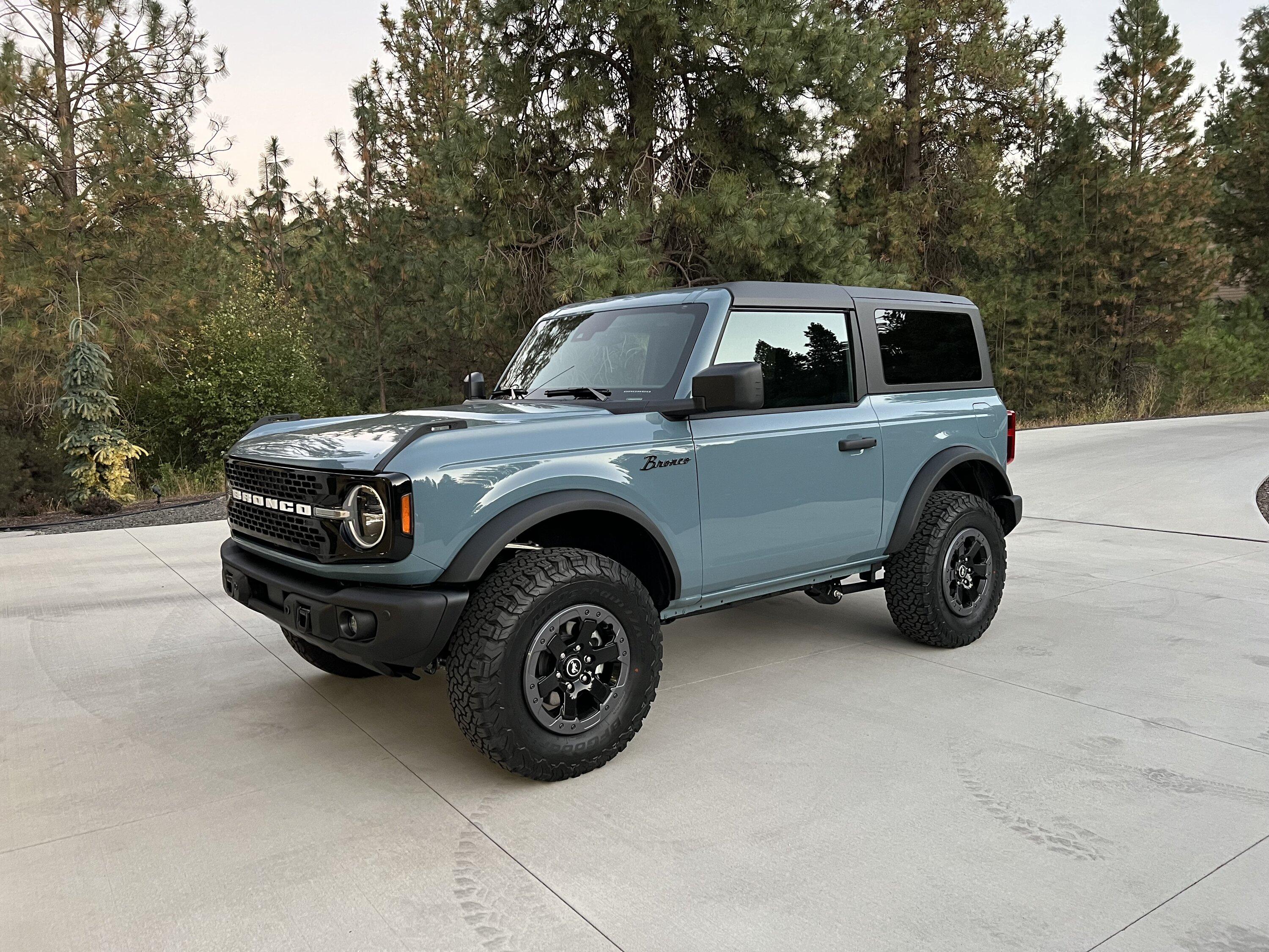 Ford Bronco Bilstein 5100 vs non SAS Hitachi IMG_6935