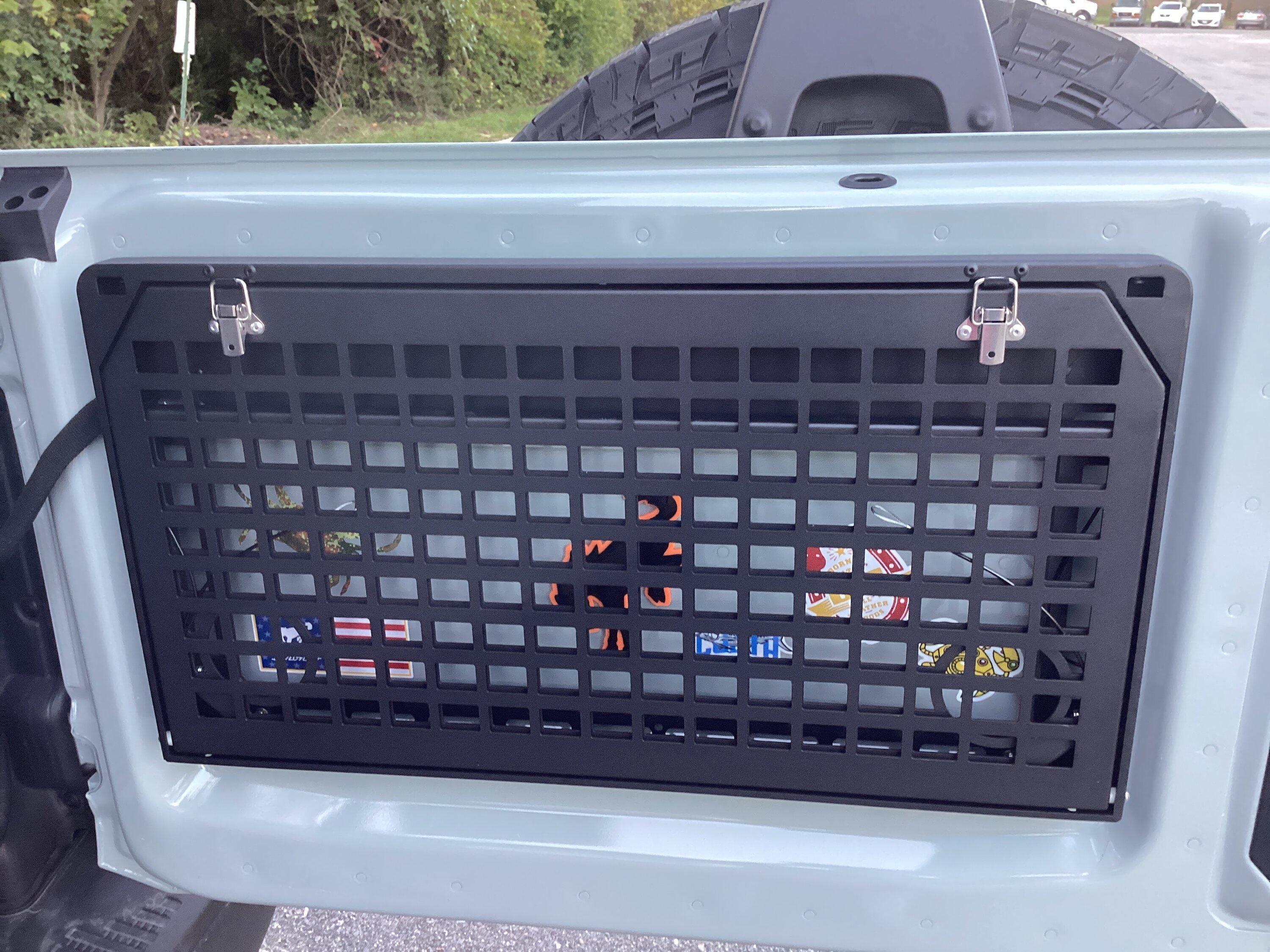 Ford Bronco What's the best tailgate table? image