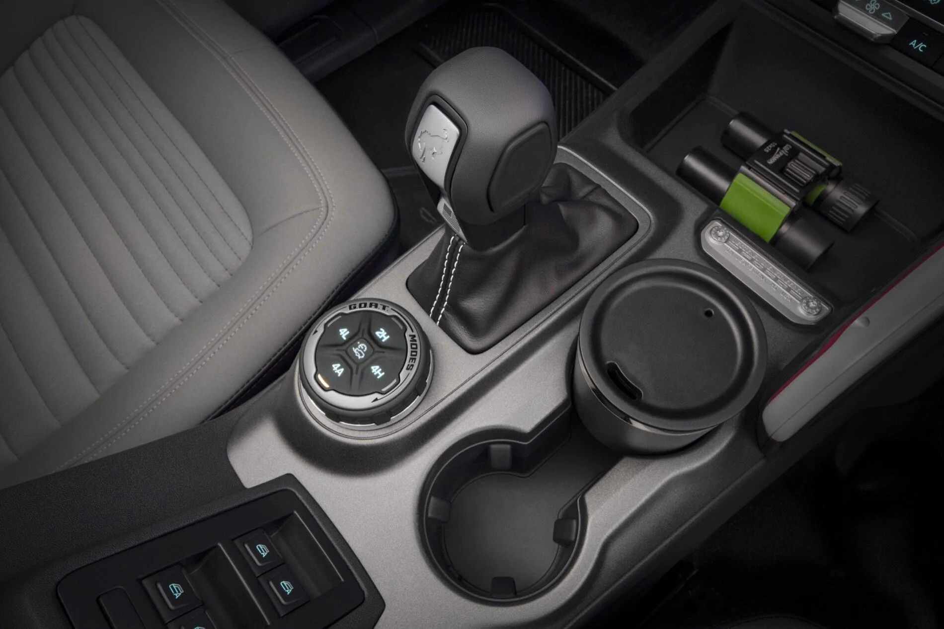 Ford Bronco Interior Photo Collection WIP 2021-Ford-Bronco-4-door-interior-003-automatic-shifter-GOAT-modes-selector-pre-production-model