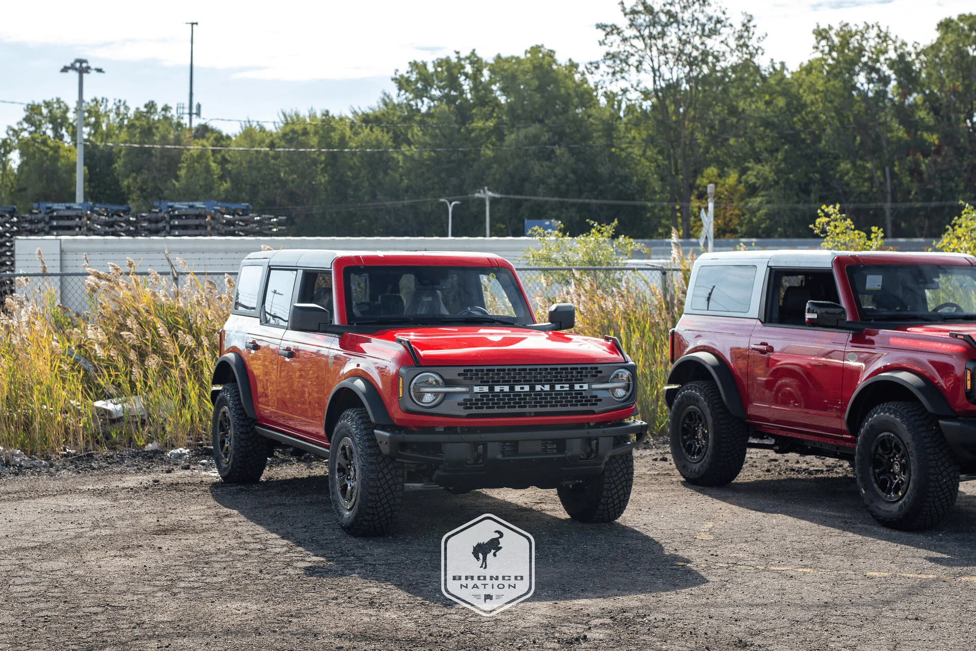 Ford Bronco Race Red thread. 1604101325064