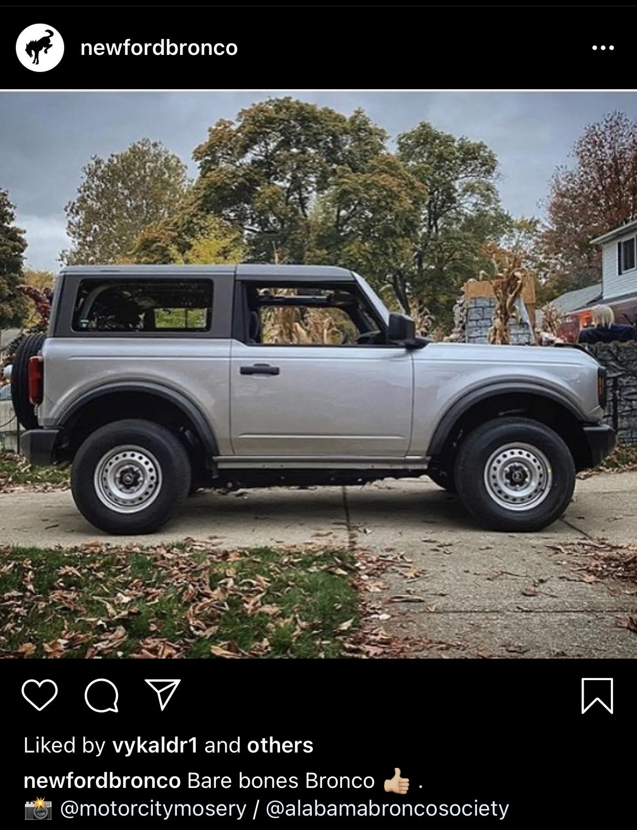 Ford Bronco PICS: BASE Bronco in Iconic Silver - completed preproduction model 783D1833-AEF2-4F84-A2D4-569B2B878B7B