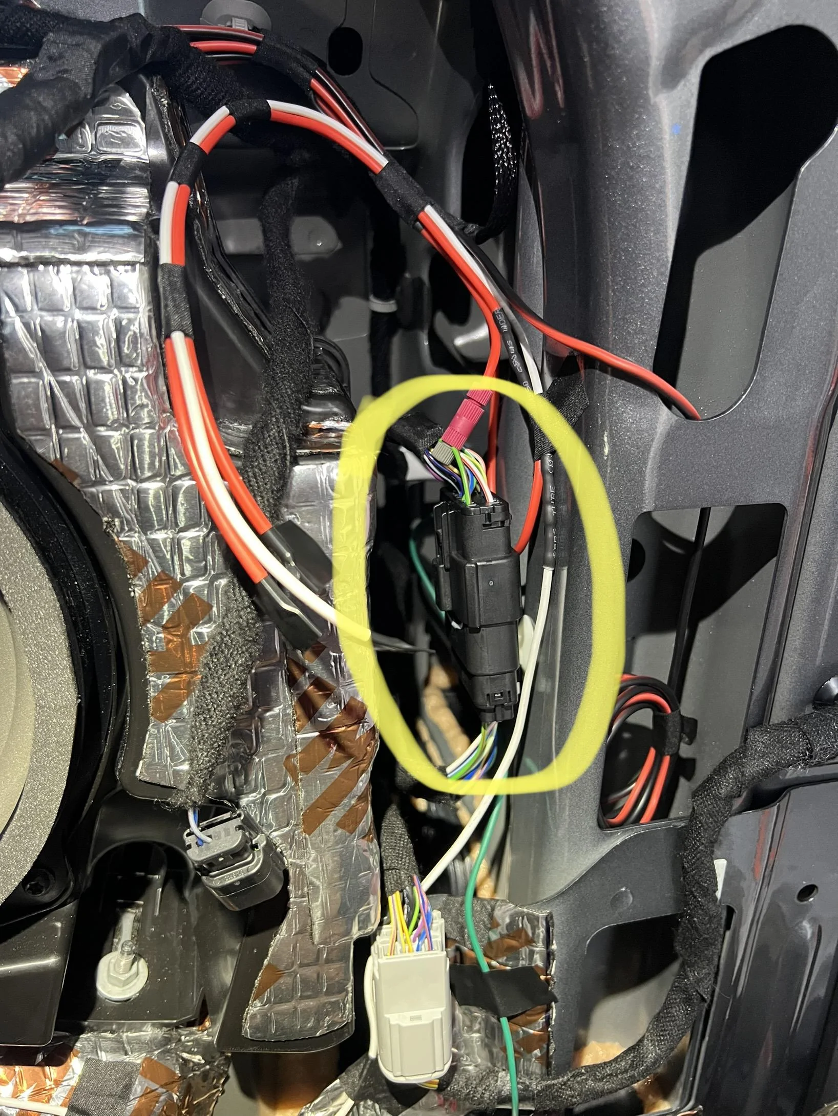 Ford Bronco Tap into reverse lights without harness IMG_1306