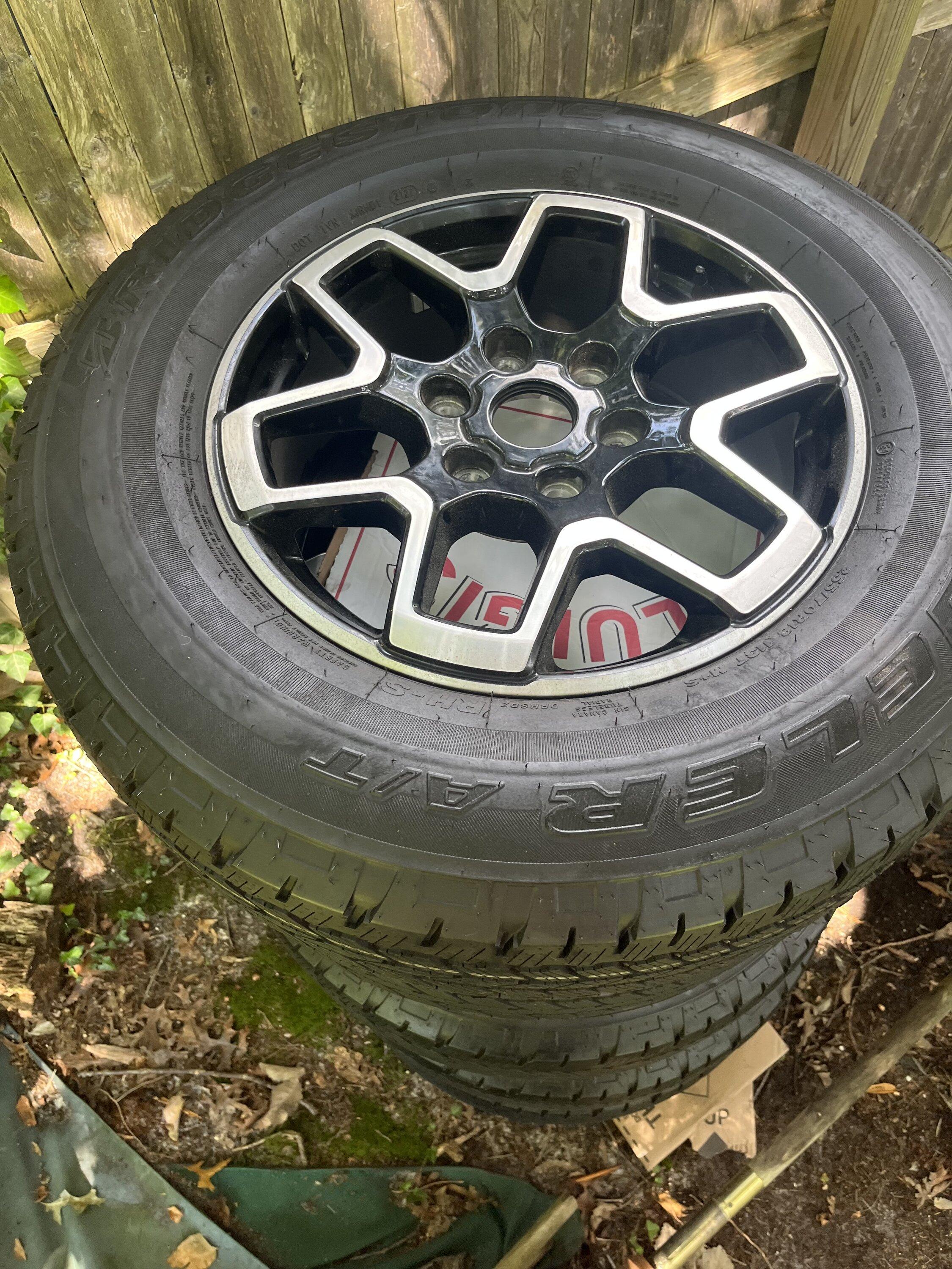 Ford Bronco WTS:  WHEELS AND TIRES $400 IMG_1165