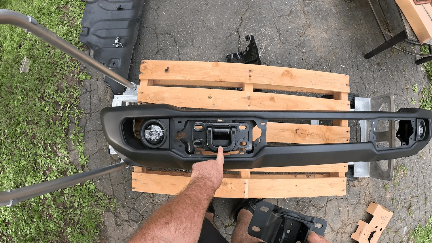 Ford Bronco Ford Performance WARN winch on capable bumper — Yes it's possible! 1697411939965