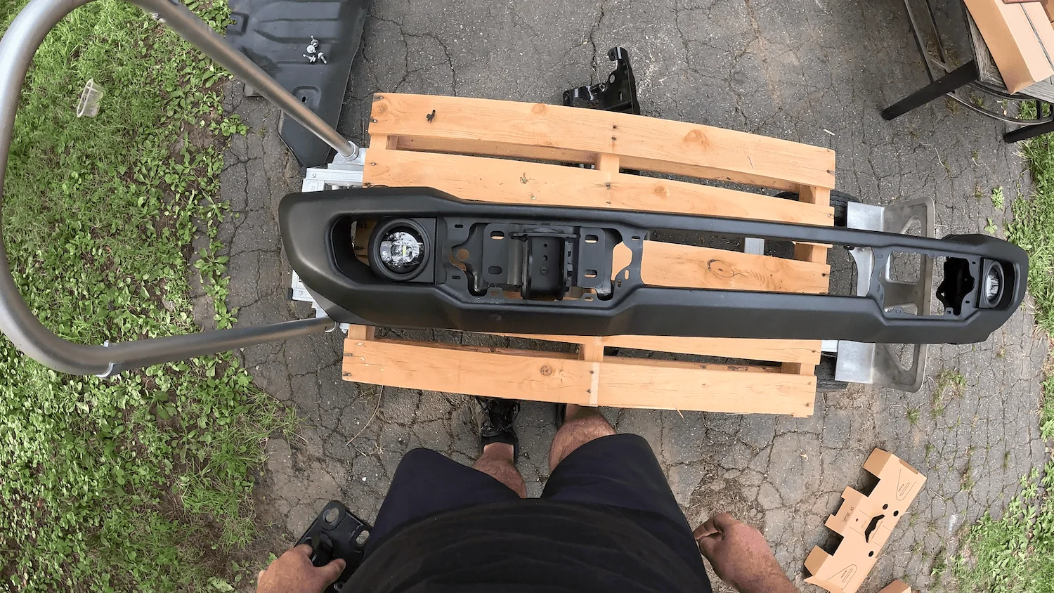 Ford Bronco Ford Performance WARN winch on capable bumper — Yes it's possible! 1697411995816