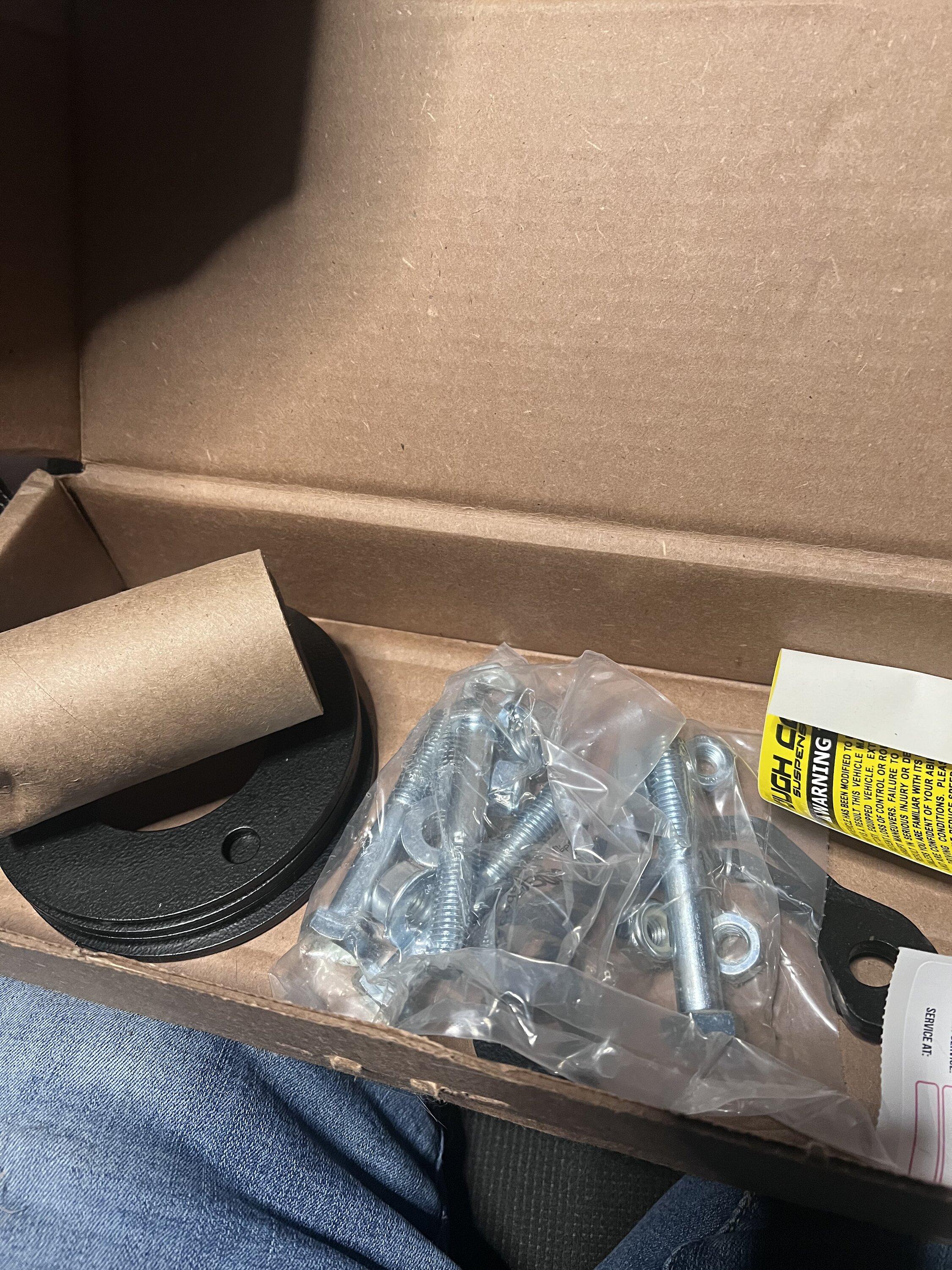 Ford Bronco Rough Country leveling kit 6A83FC8D-6B12-4CAC-BC79-35E257FE9697