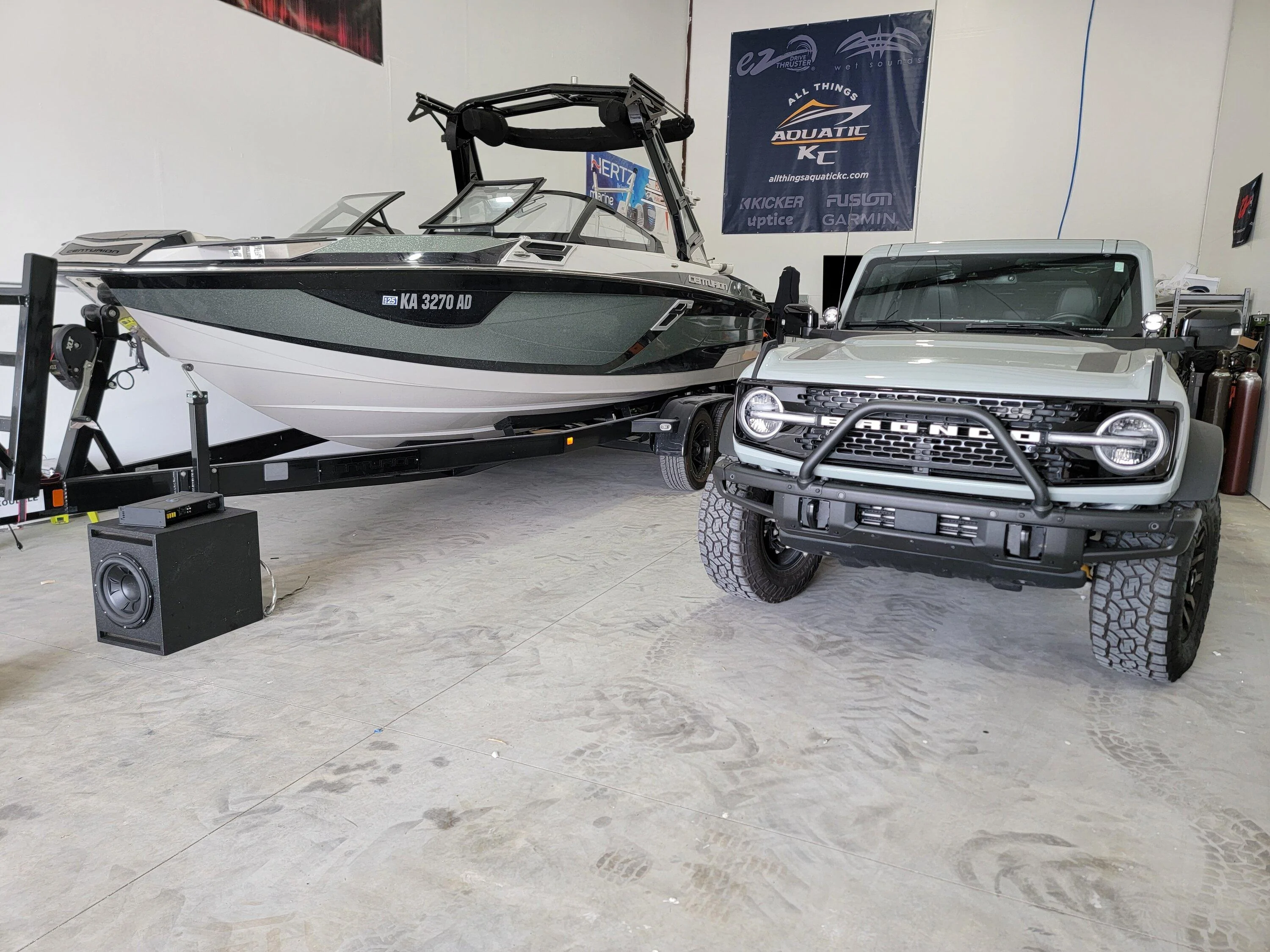 Ford Bronco No holds barred B&O audio upgrade: Blam, Helix, mObridge, SgS, JL, Resonix, MTI 1000013389