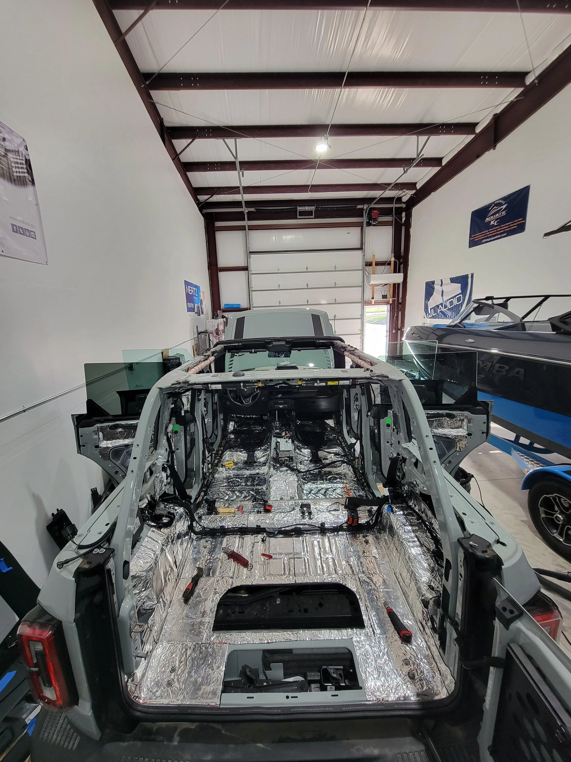 Ford Bronco No holds barred B&O audio upgrade: Blam, Helix, mObridge, SgS, JL, Resonix, MTI 20230502_185303