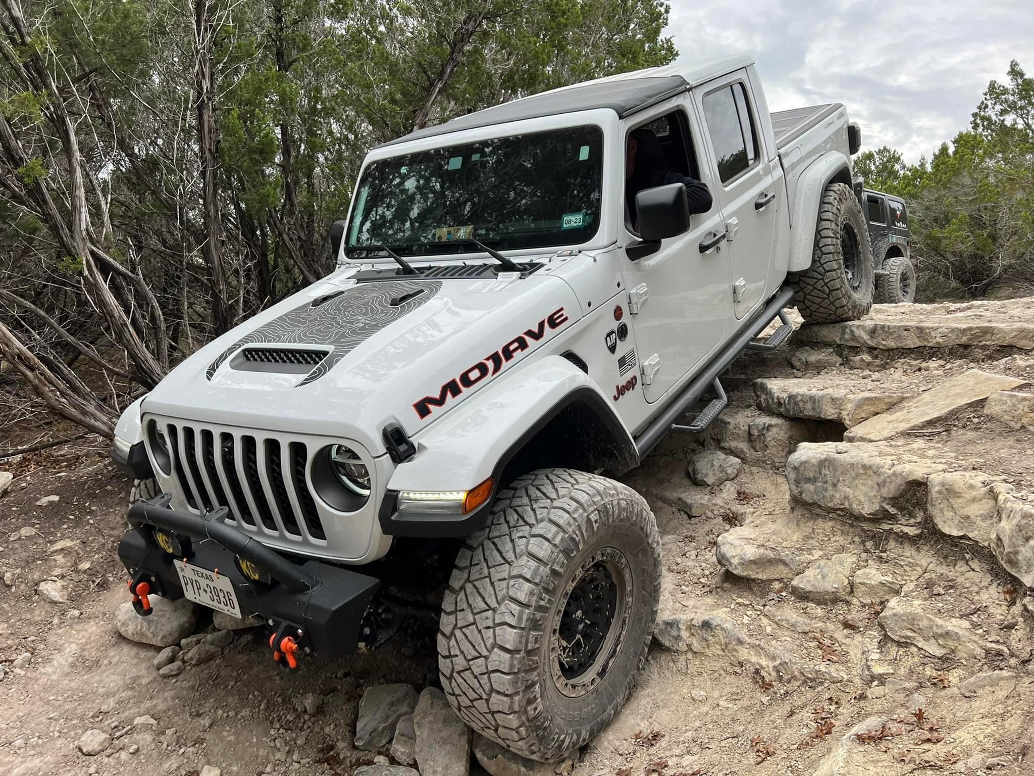 Ford Bronco Those that owned a JLU Rubicon and made the switch... 36FBE2F4-0320-4983-A6B2-AC67DCFBF975
