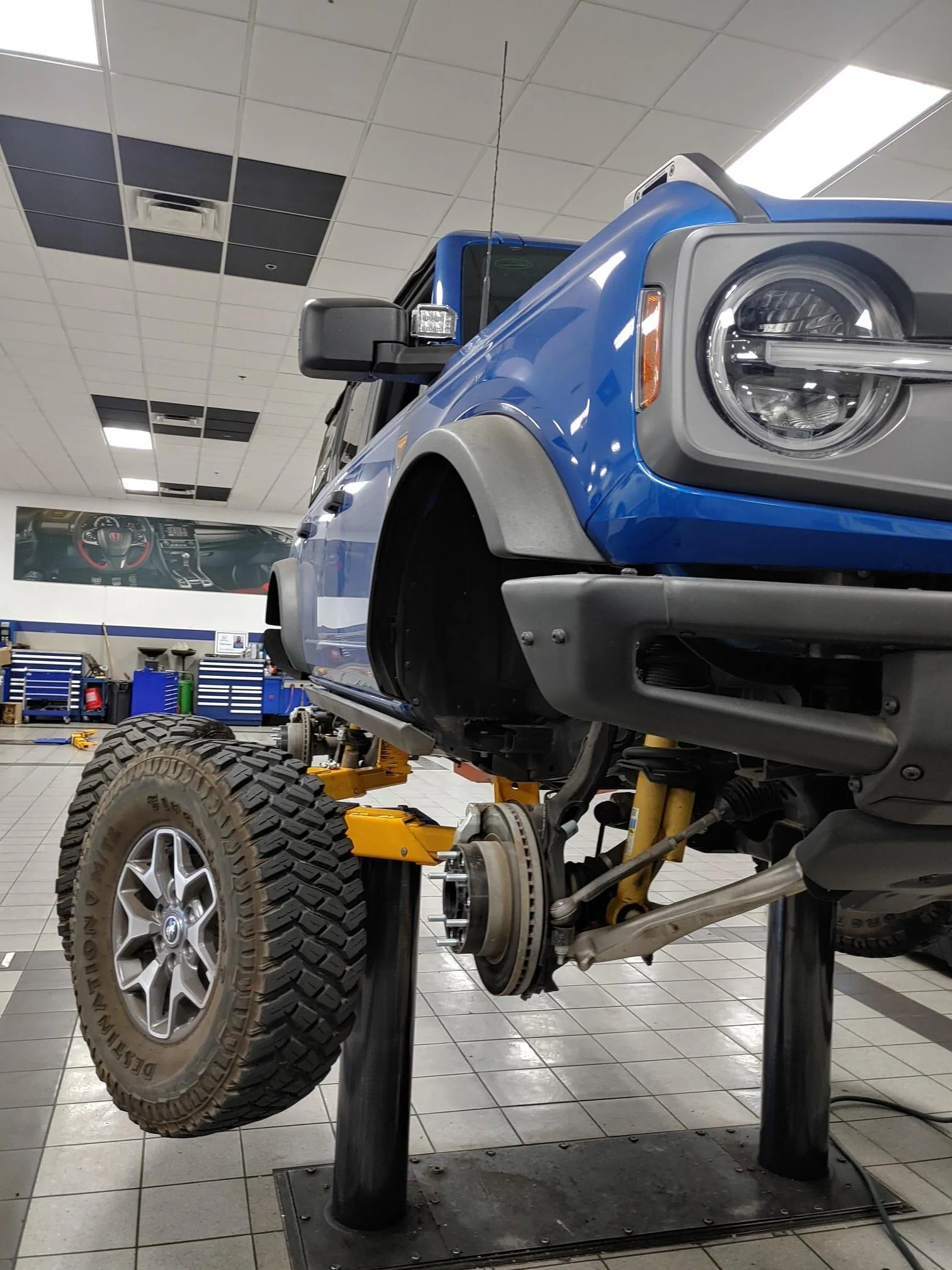 Ford Bronco 7mt Transmission Fluid Service @ 1 year/7500mi -- fluid results 20231018_093924_HDR
