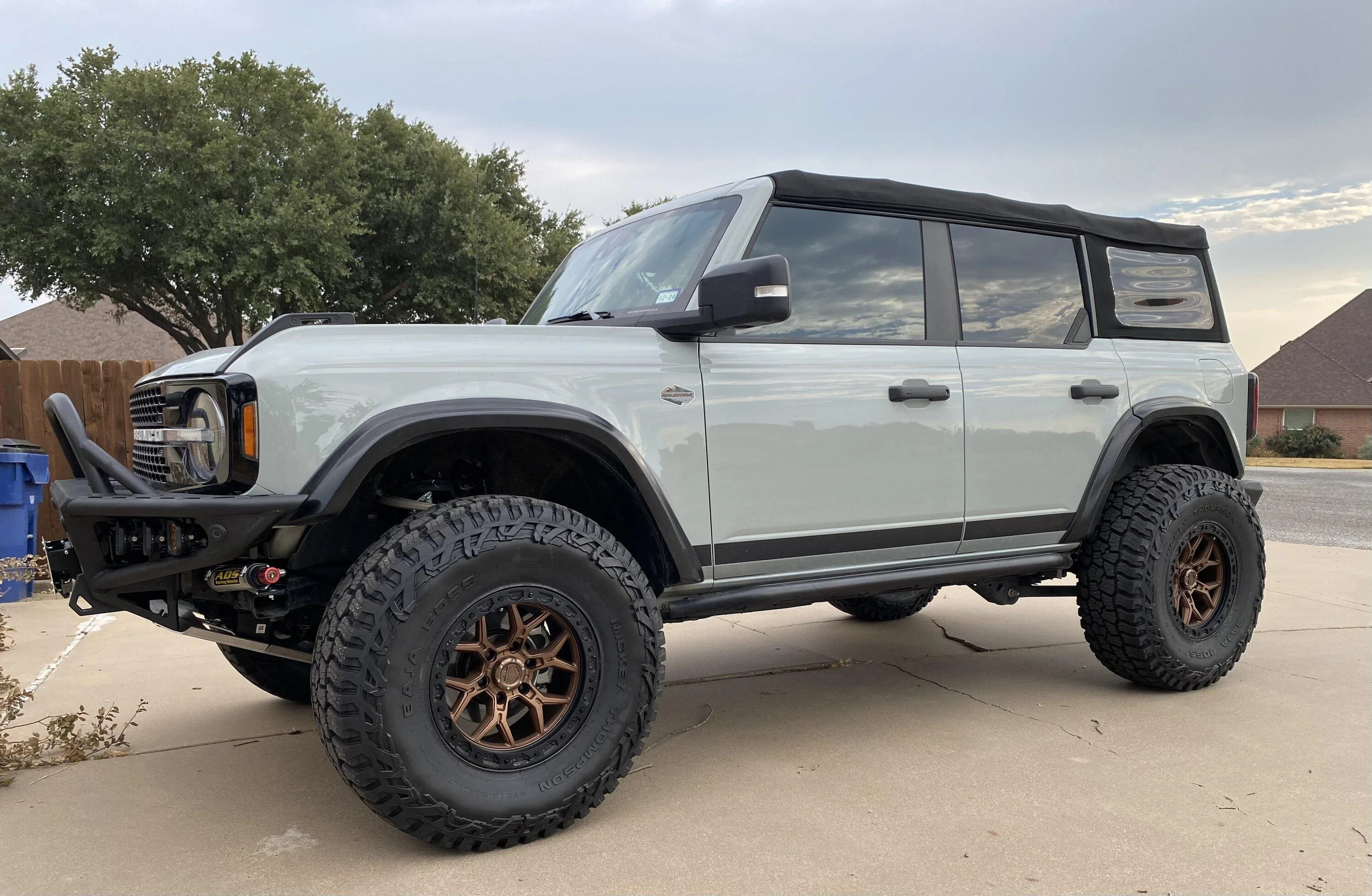 Ford Bronco Squared fender flare options for Bronco? IMG_6826