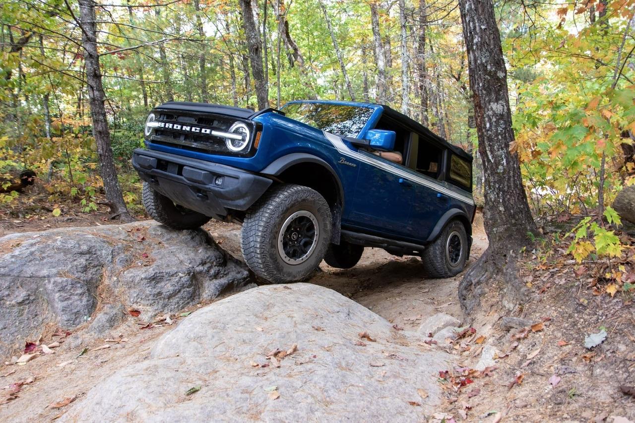 Ford Bronco What did you do TO / WITH your Bronco today? 👨🏻‍🔧🧰🚿🛠 IMG_3765
