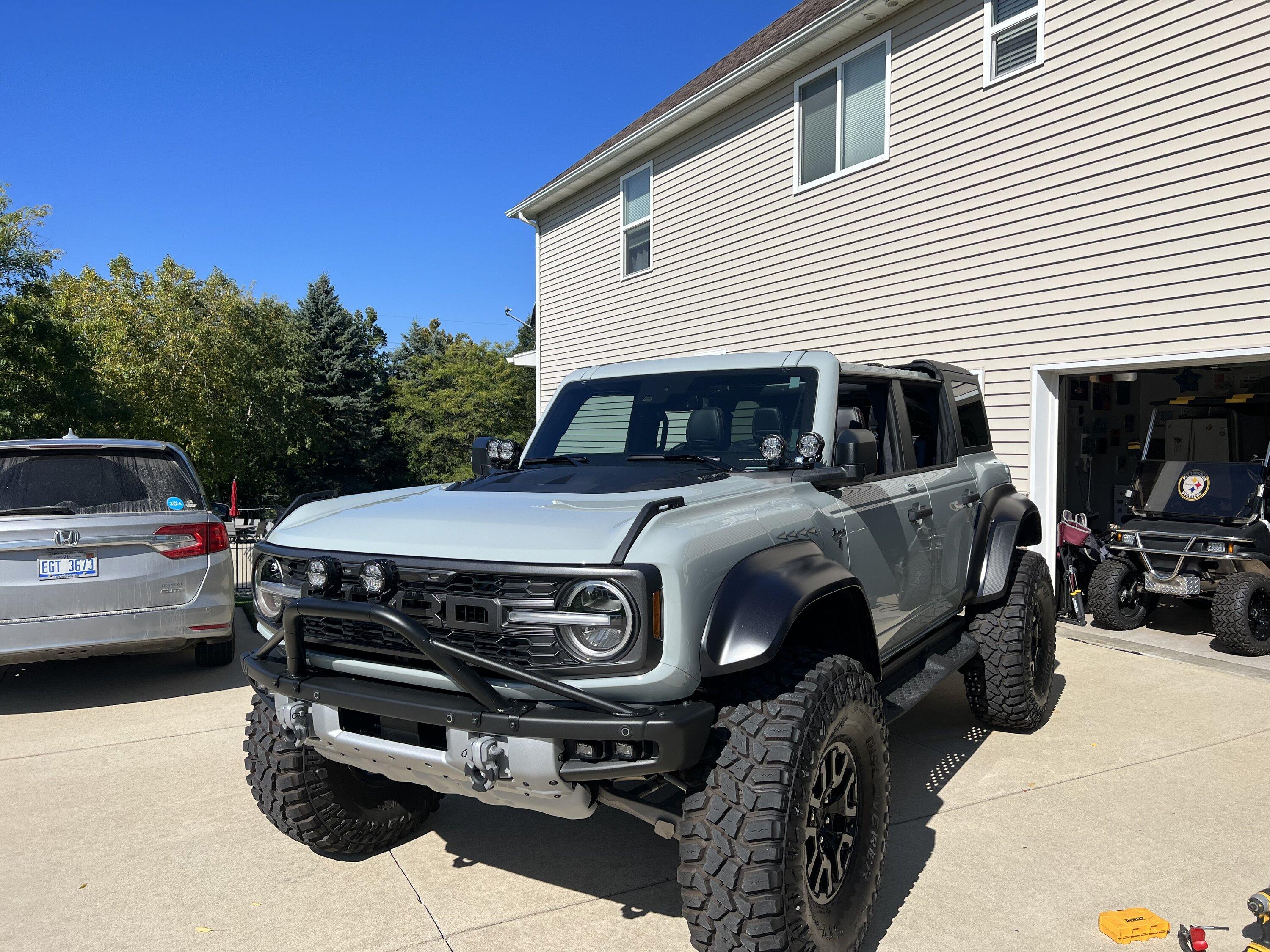 Ford Bronco 40" tires on a Bronco Raptor? IMG_0825