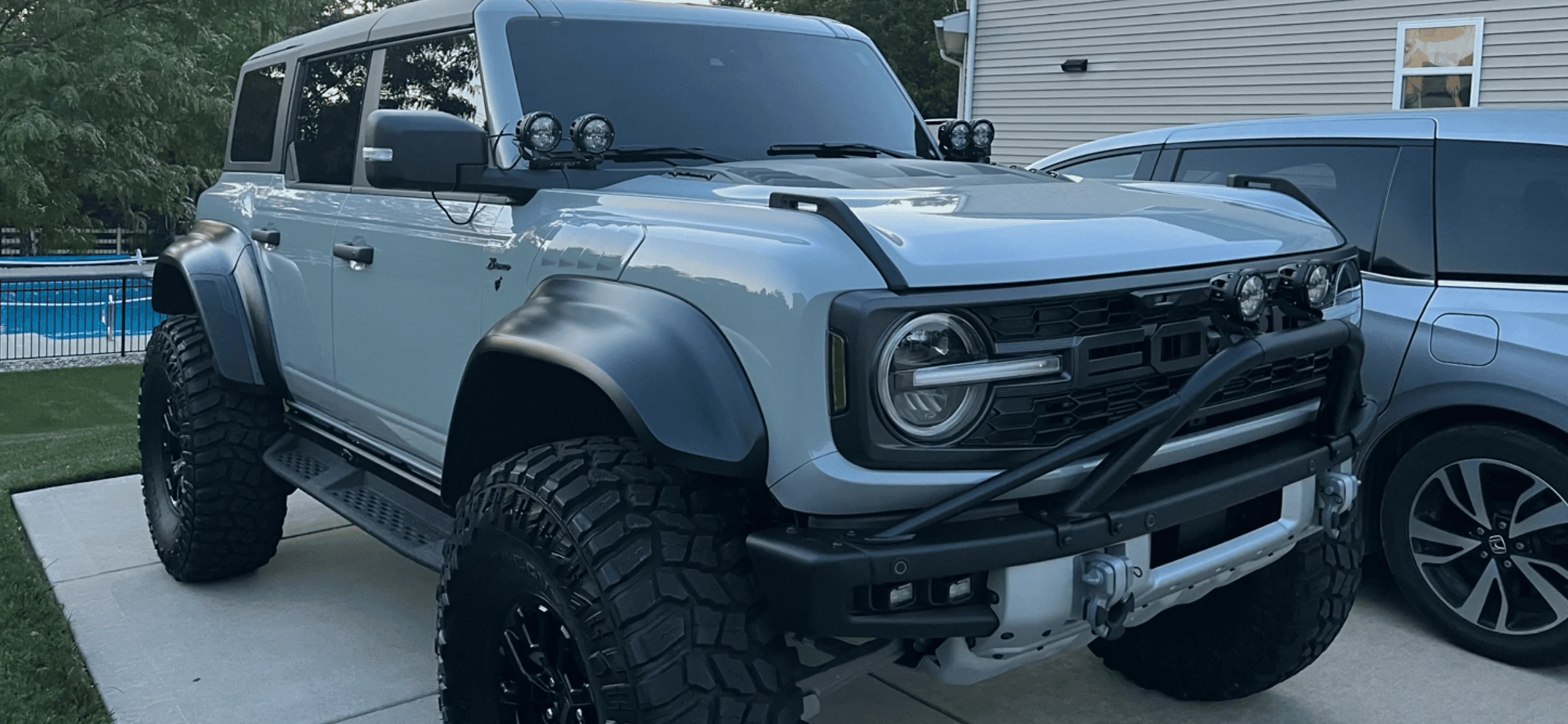 Ford Bronco 40" tires on a Bronco Raptor? IMG_0819