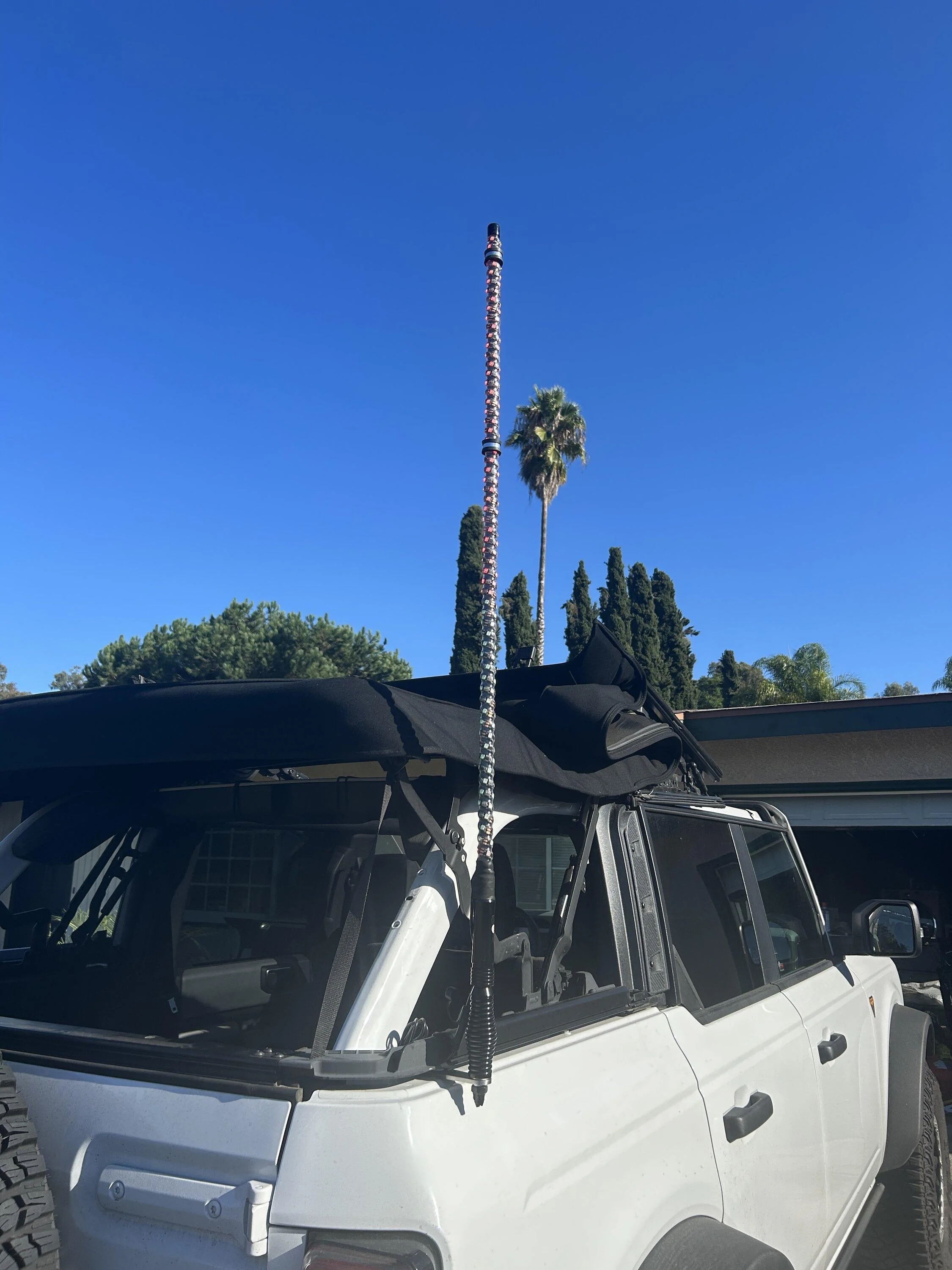 Ford Bronco DIY 4' LED Whip/Flag powered by 12v accessory outlet // Custom Bracket IMG_3617