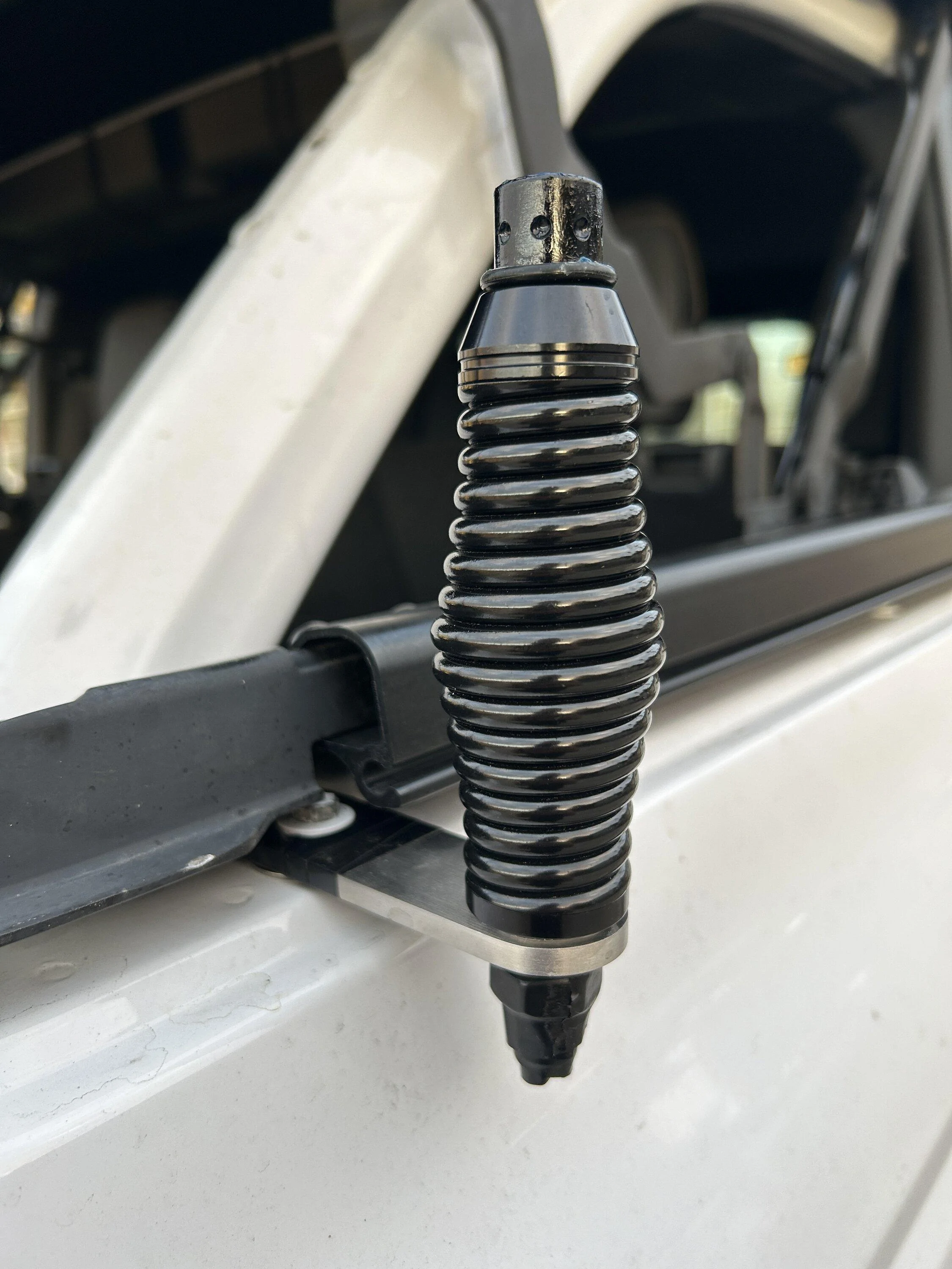 Ford Bronco DIY 4' LED Whip/Flag powered by 12v accessory outlet // Custom Bracket IMG_3625