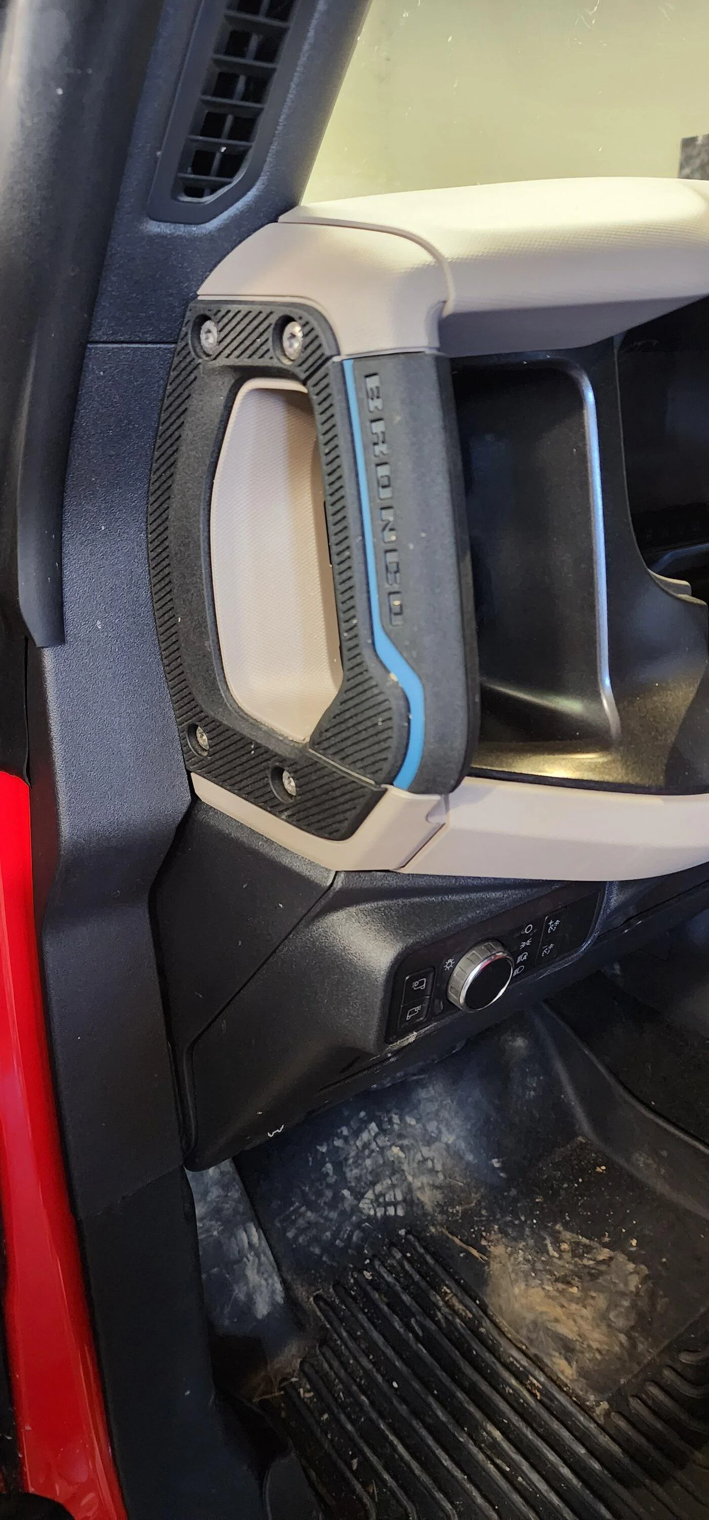 Ford Bronco Handle swap - blue to orange 20231024_120347