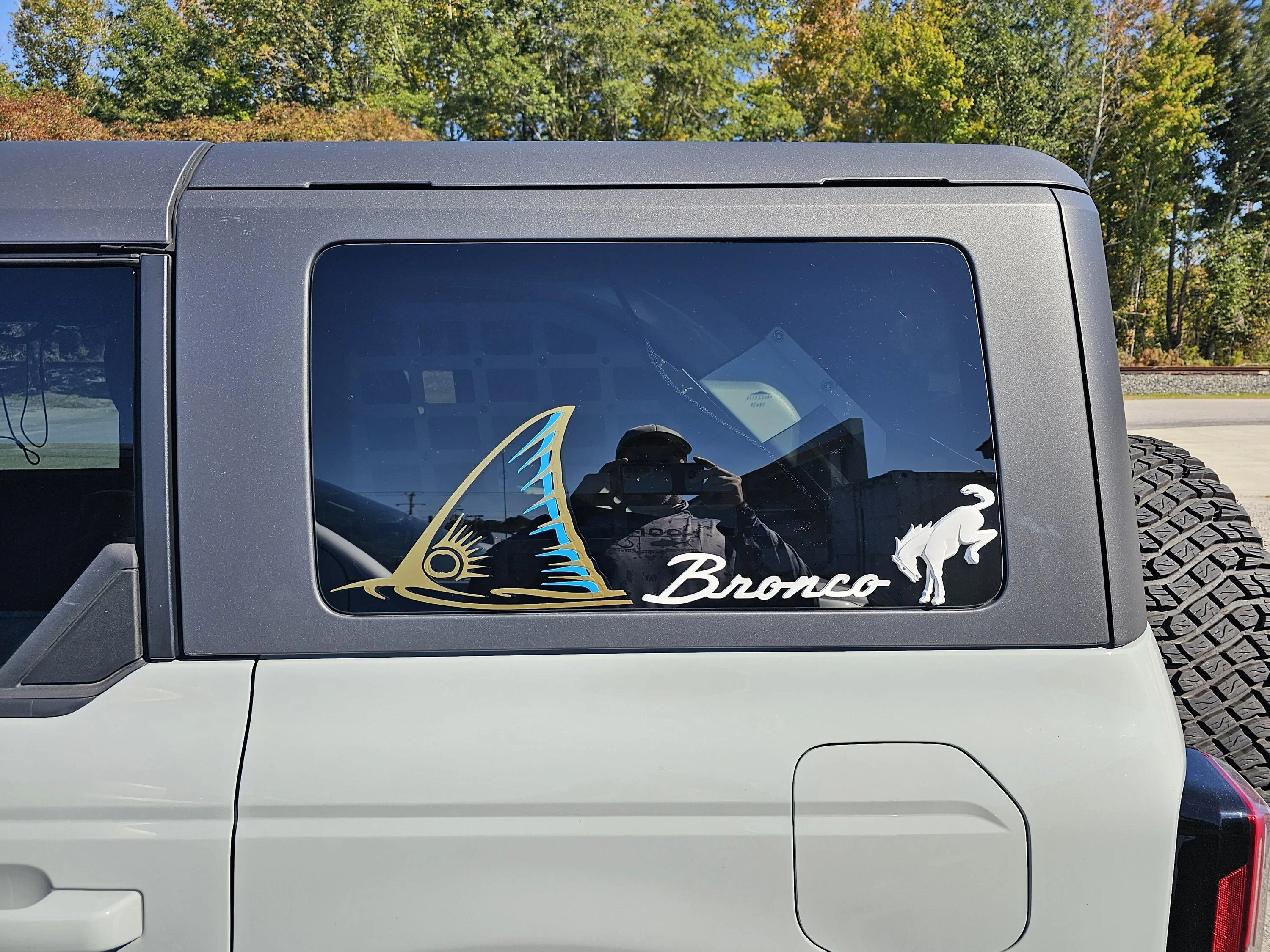 Ford Bronco Redfish Fin decals 20231024_131626